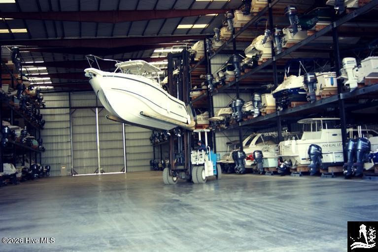 100567899 | Photo 72