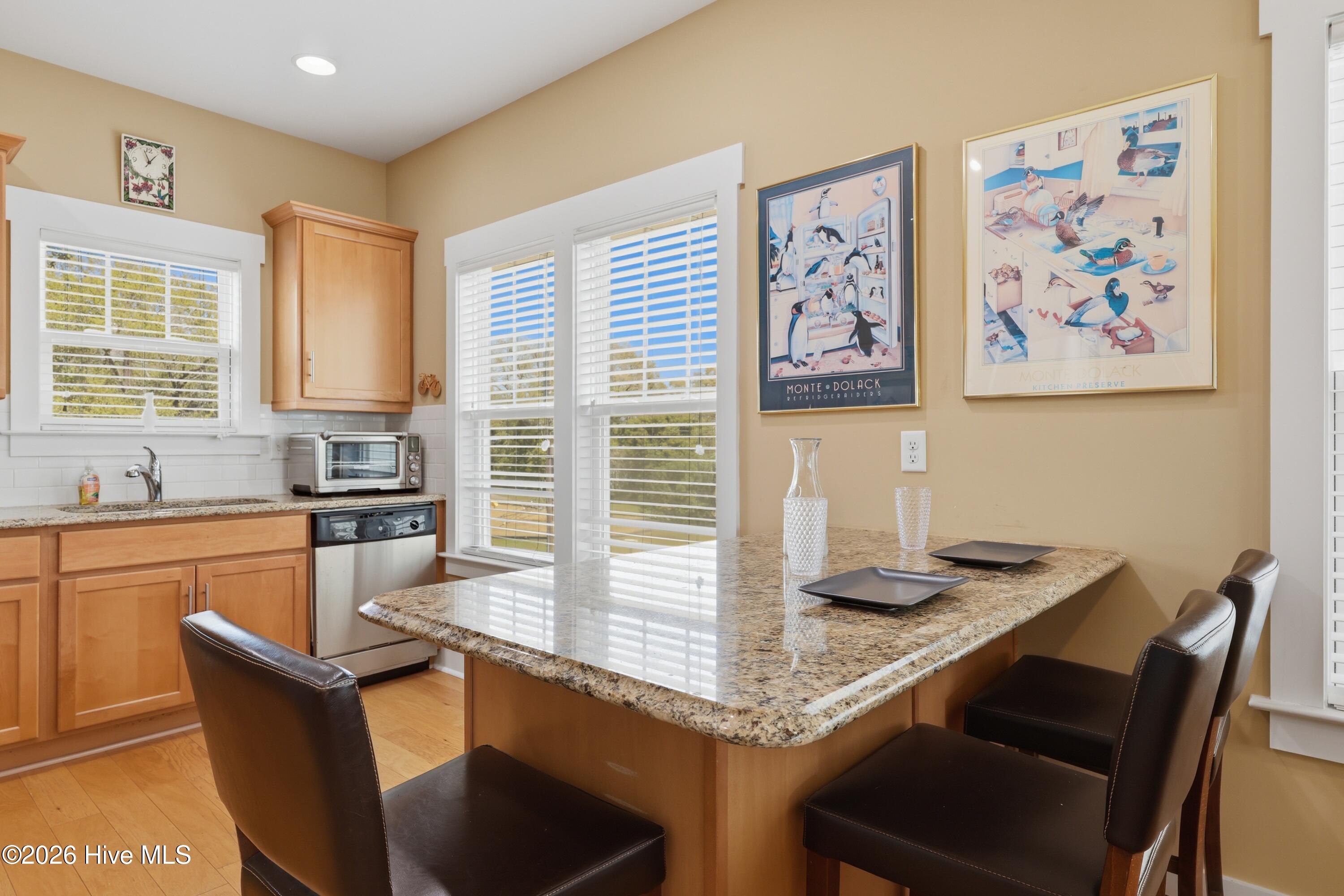 100566755 | Photo 20