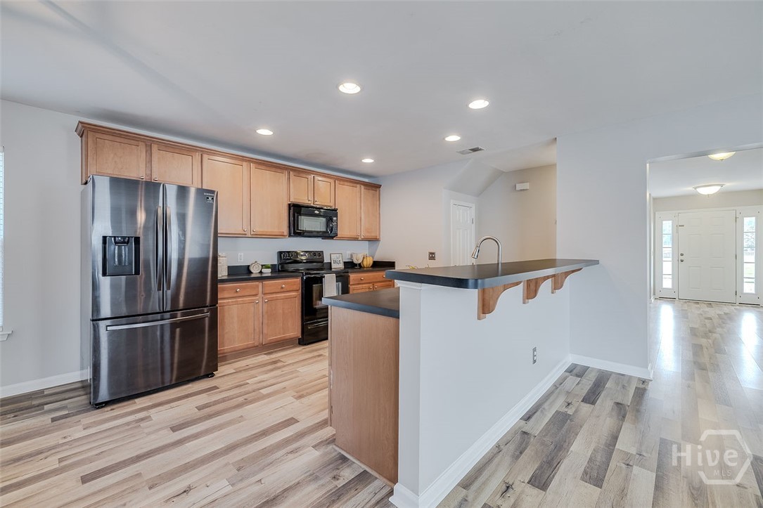 Photo 4 of Single family home for sale at 2 Fairgreen St, Savannah, GA 31407 | MLS# SA365912 | Listing updated on 2026-10-09