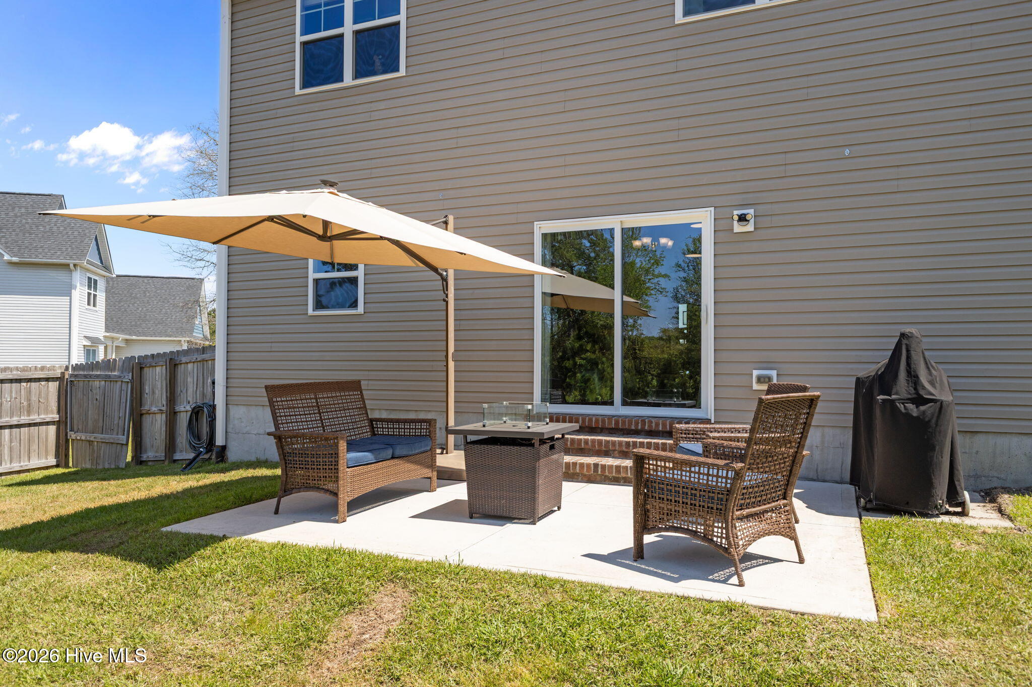 100568670 | Photo 38