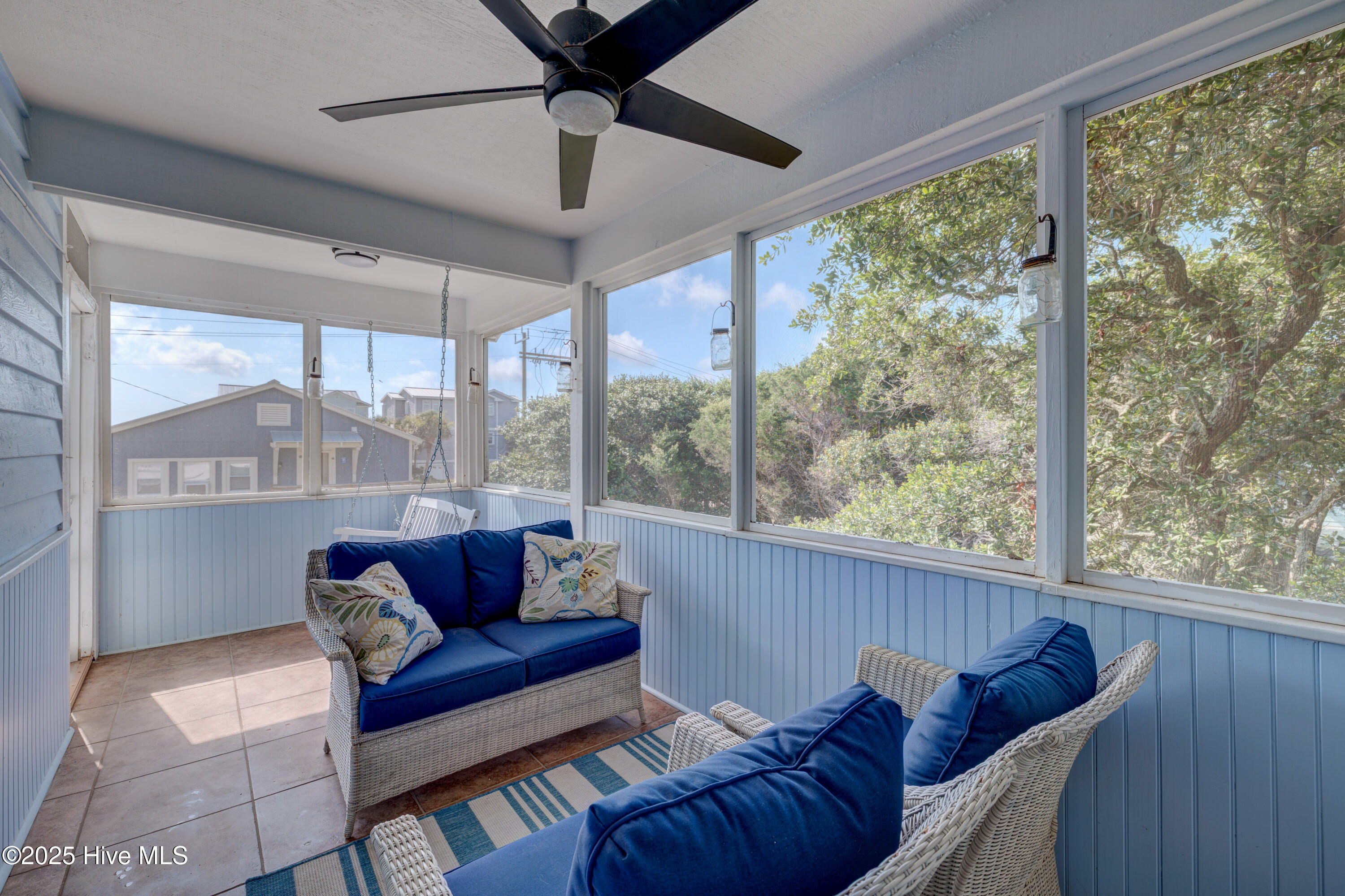 100515137 | Photo 27