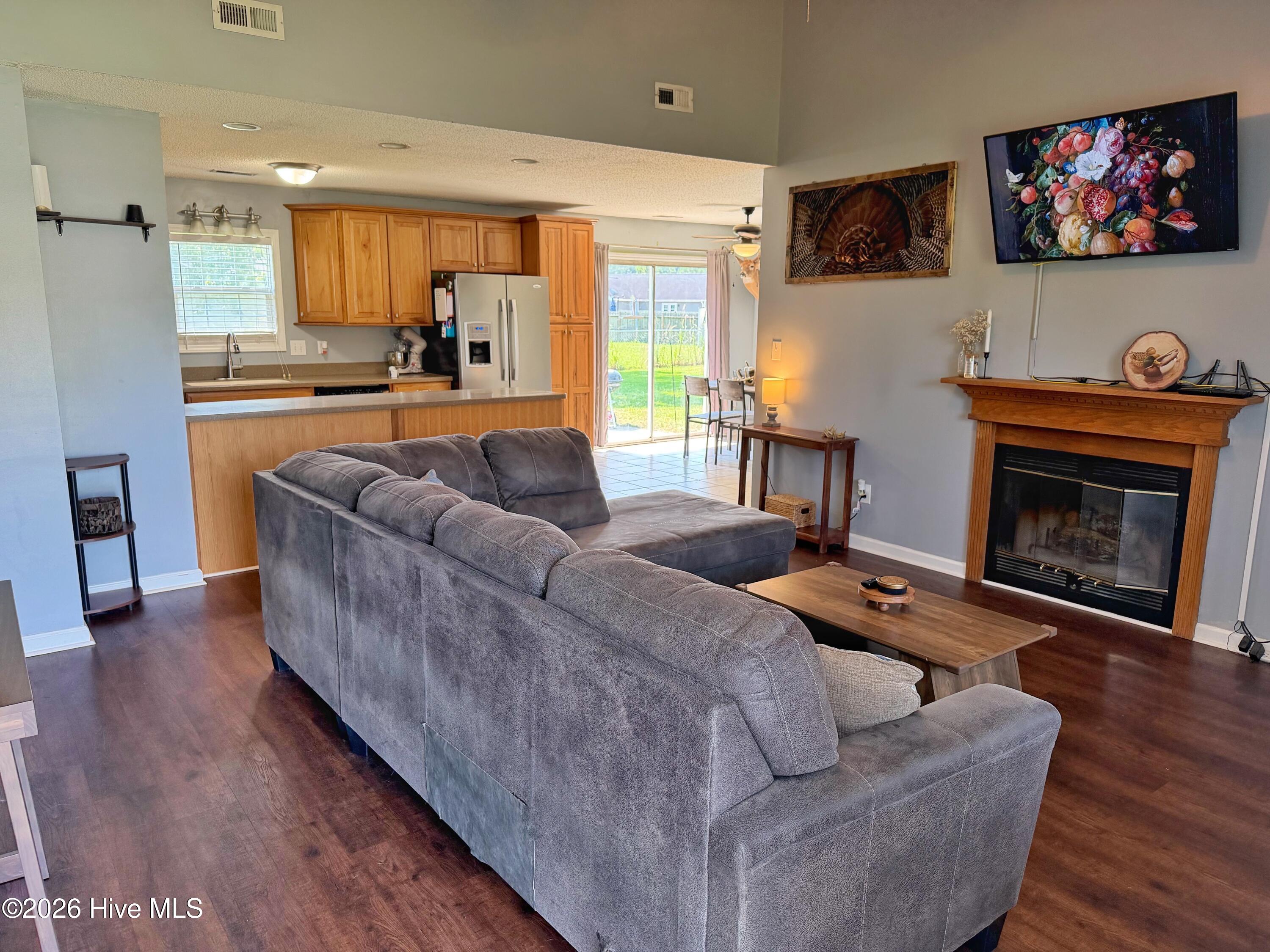 303 Marcia Court,Hubert