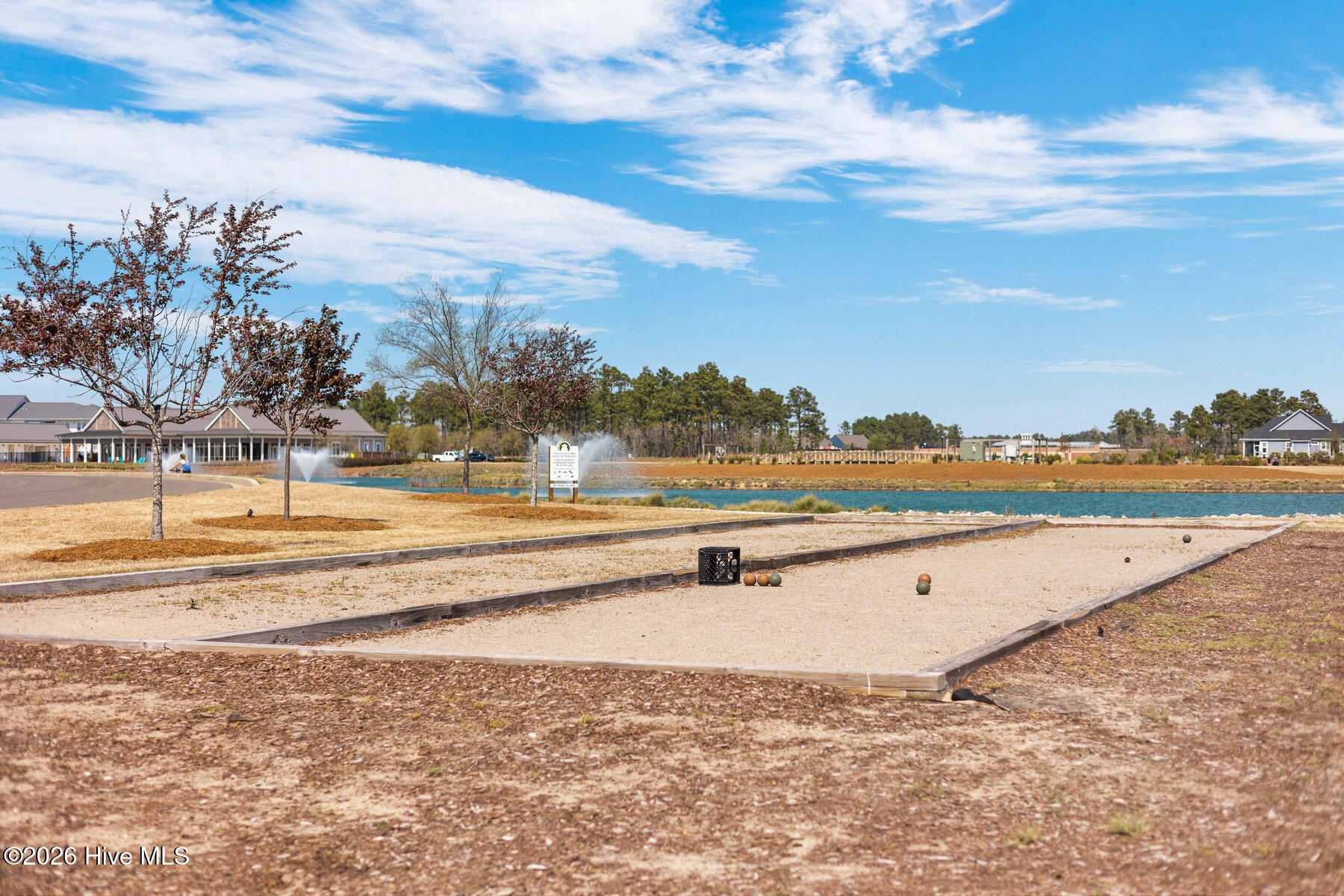 100547438 | Photo 40