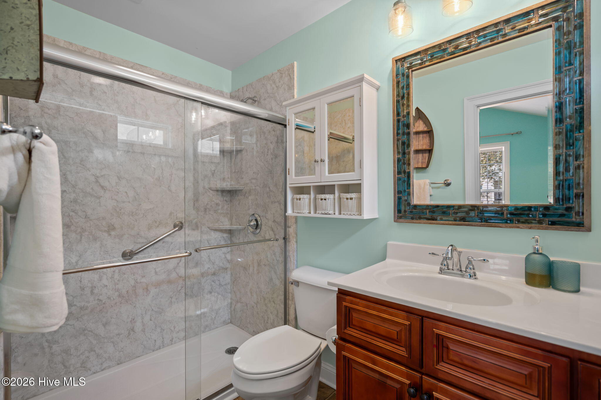 100566759 | Photo 27