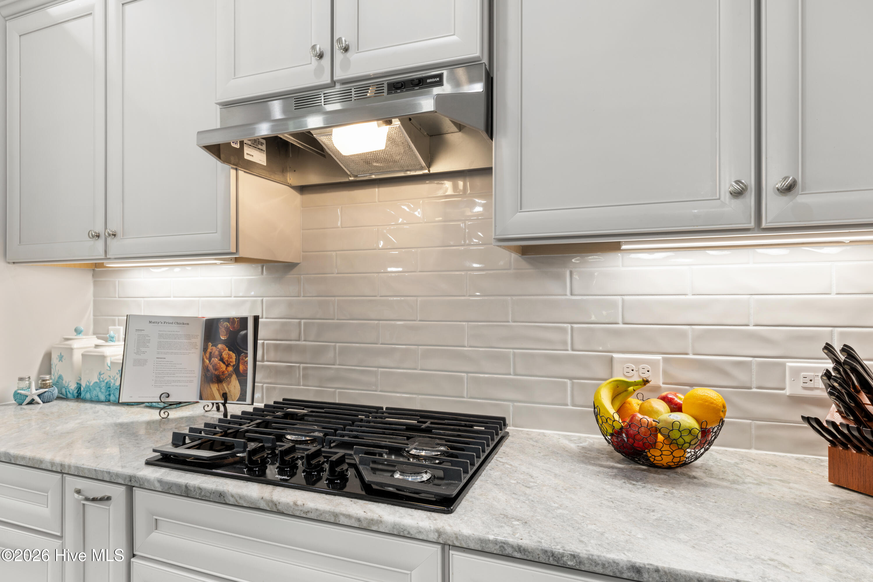 100555915 | Photo 22