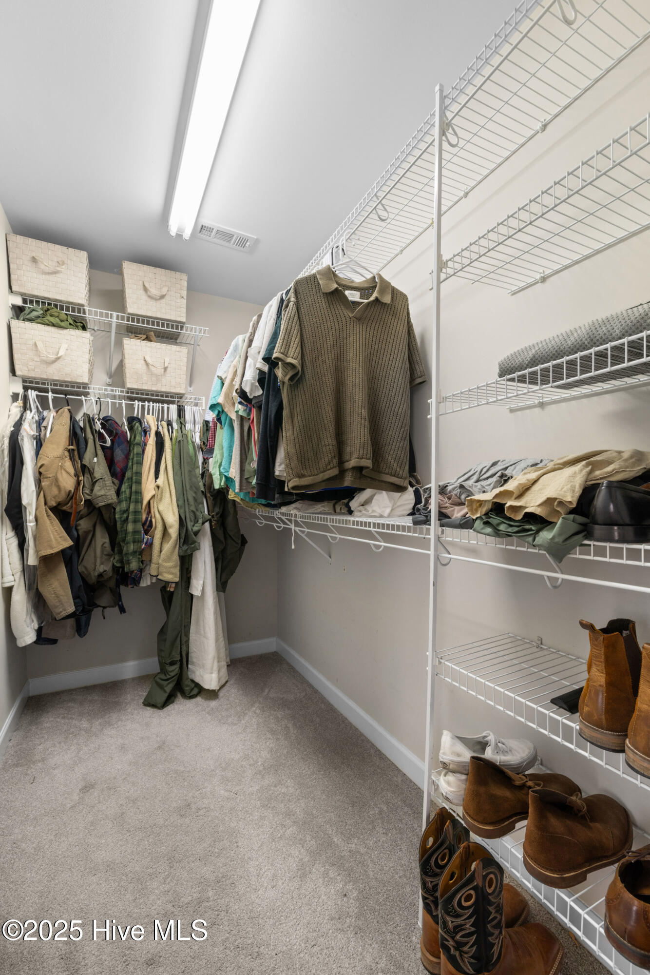 Walk-in closet