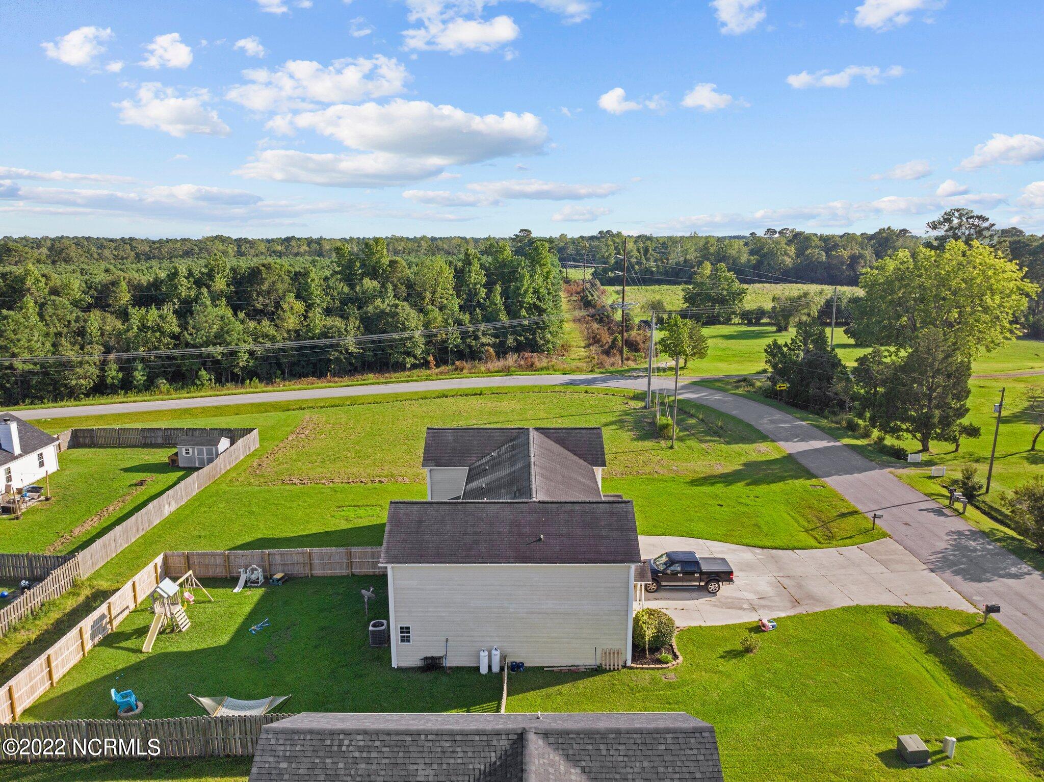 100557503 | Photo 36