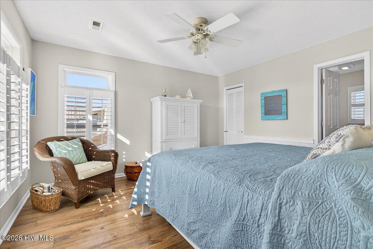 100549636 | Photo 39