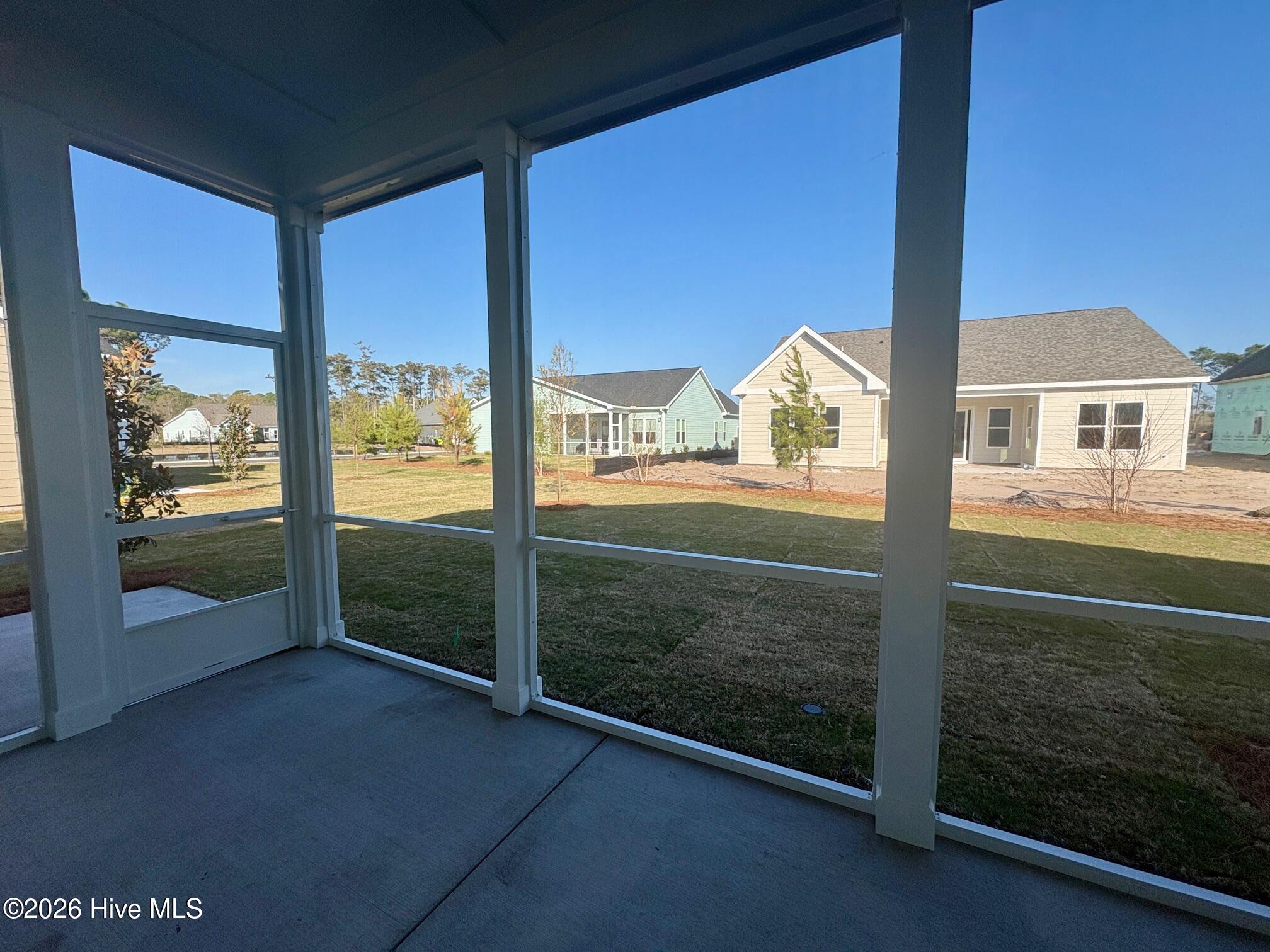 100556601 | Photo 13