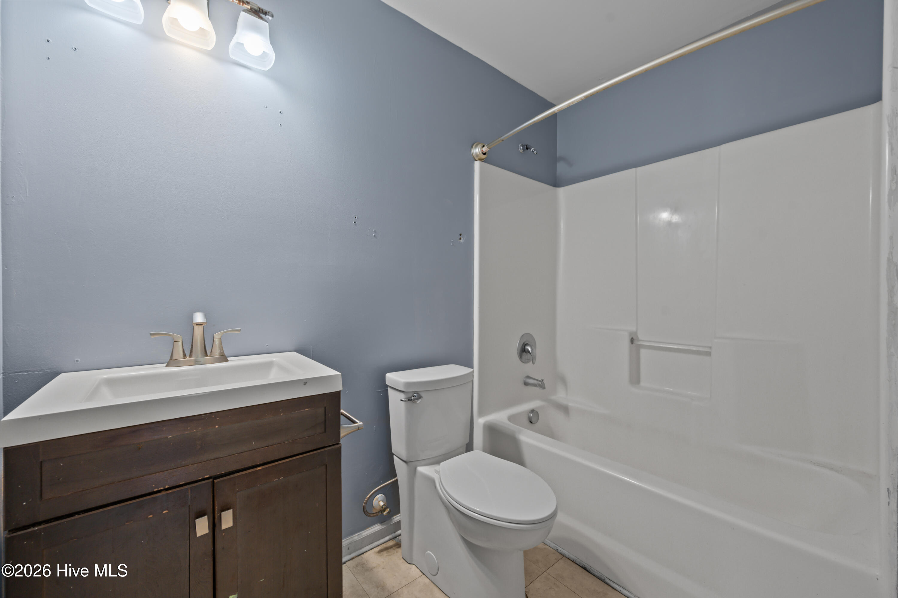 100564292 | Photo 16