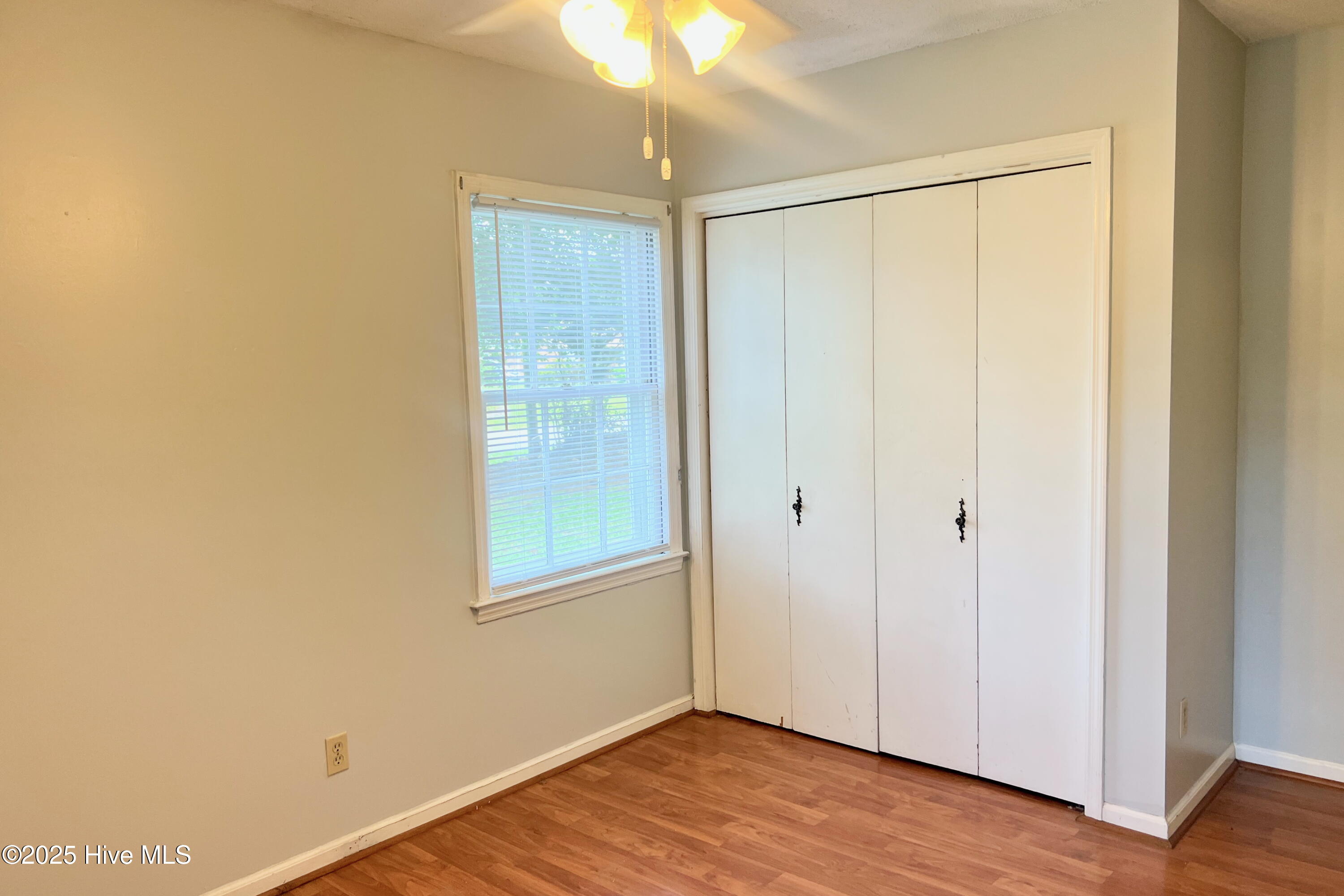 100536108 | Photo 14