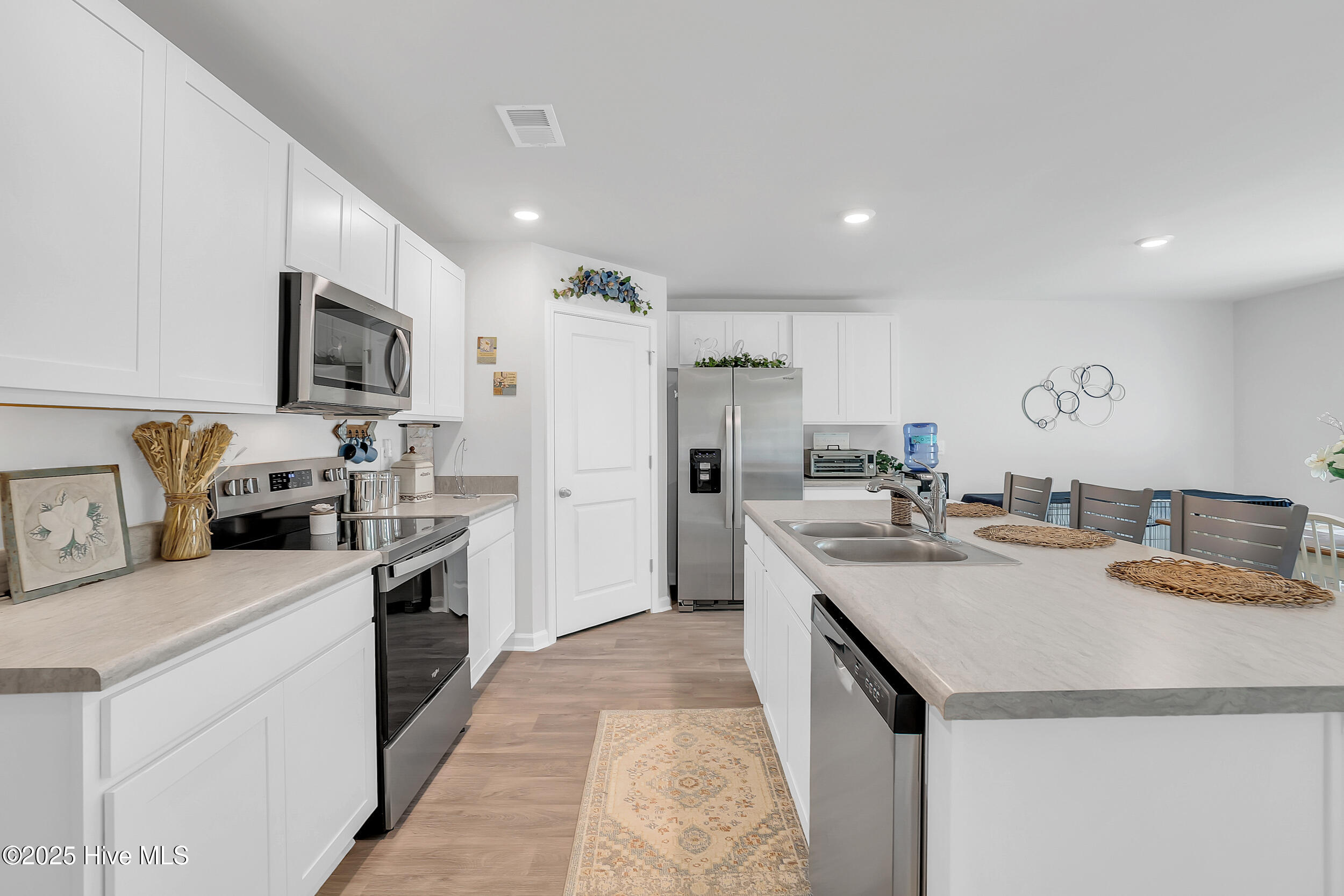 100515916 | Photo 13