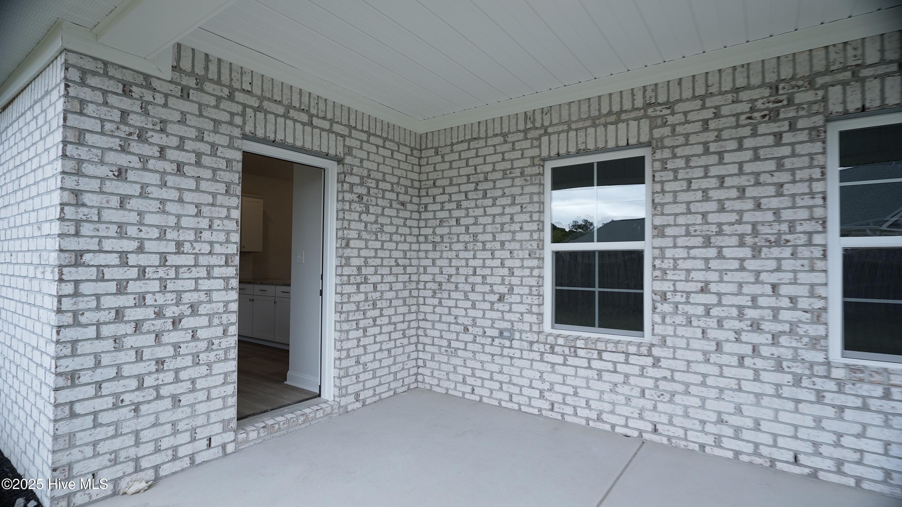 100424929 | Photo 25