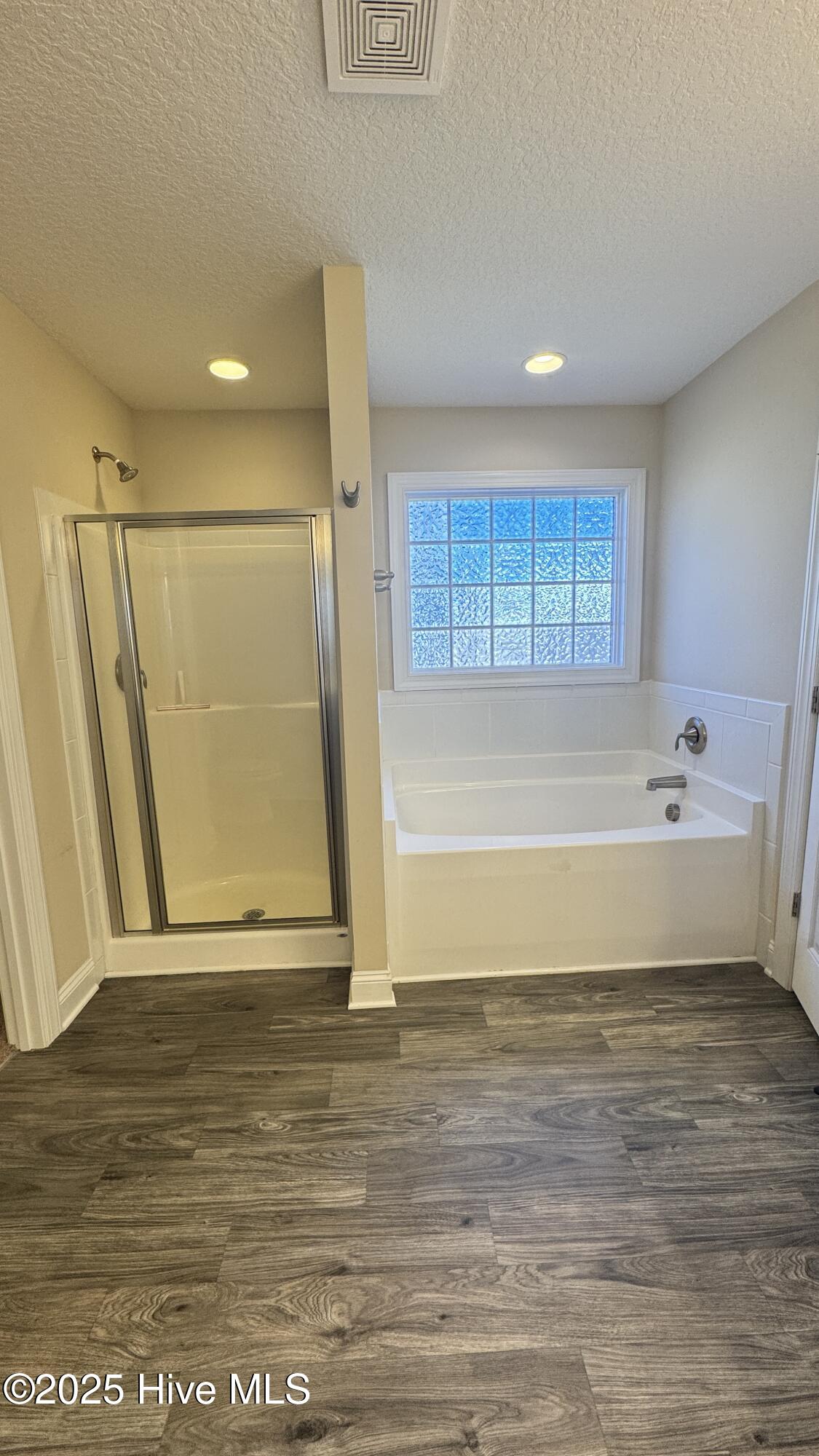 100539749 | Photo 21