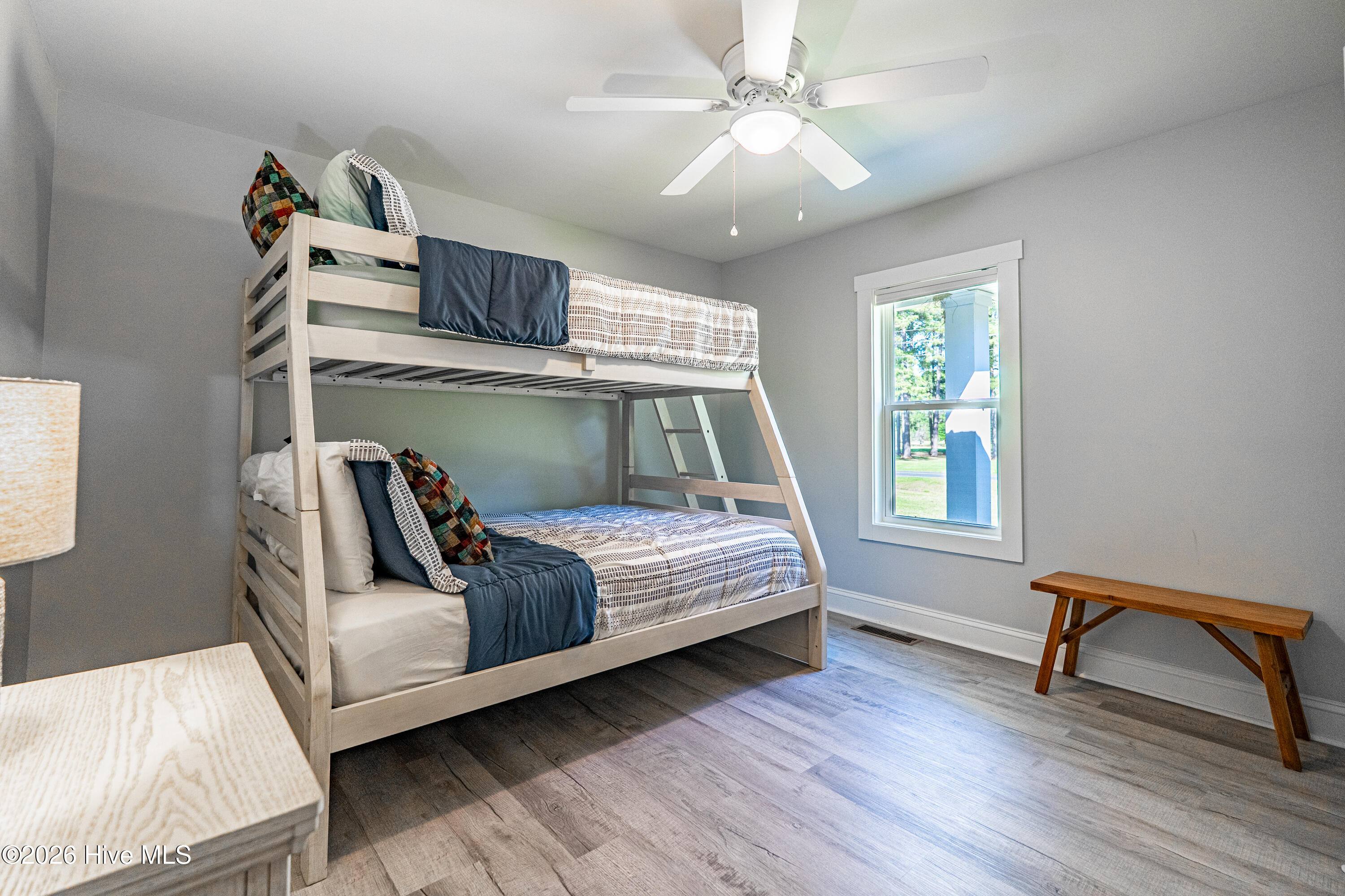 100563568 | Photo 36