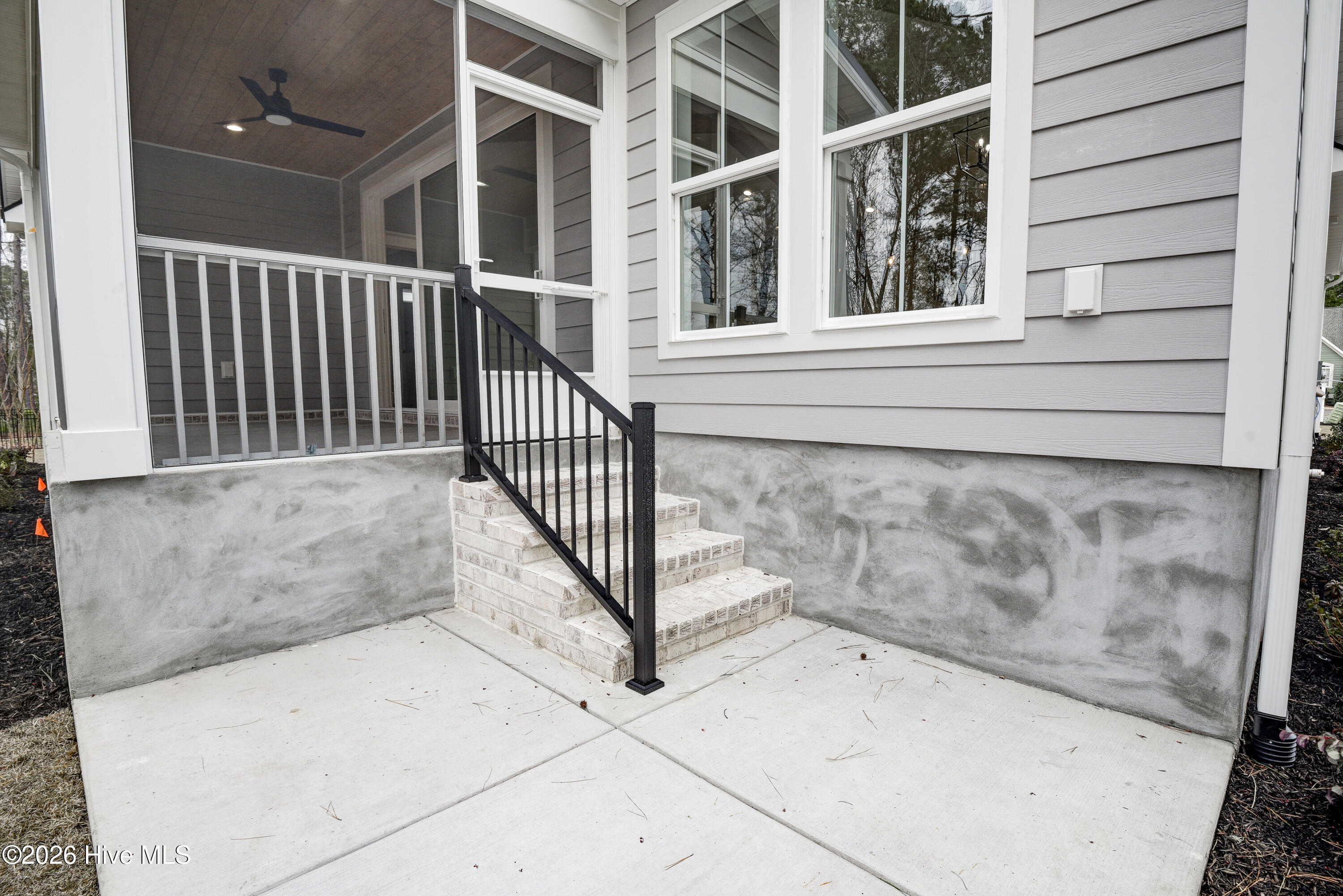 100557484 | Photo 44