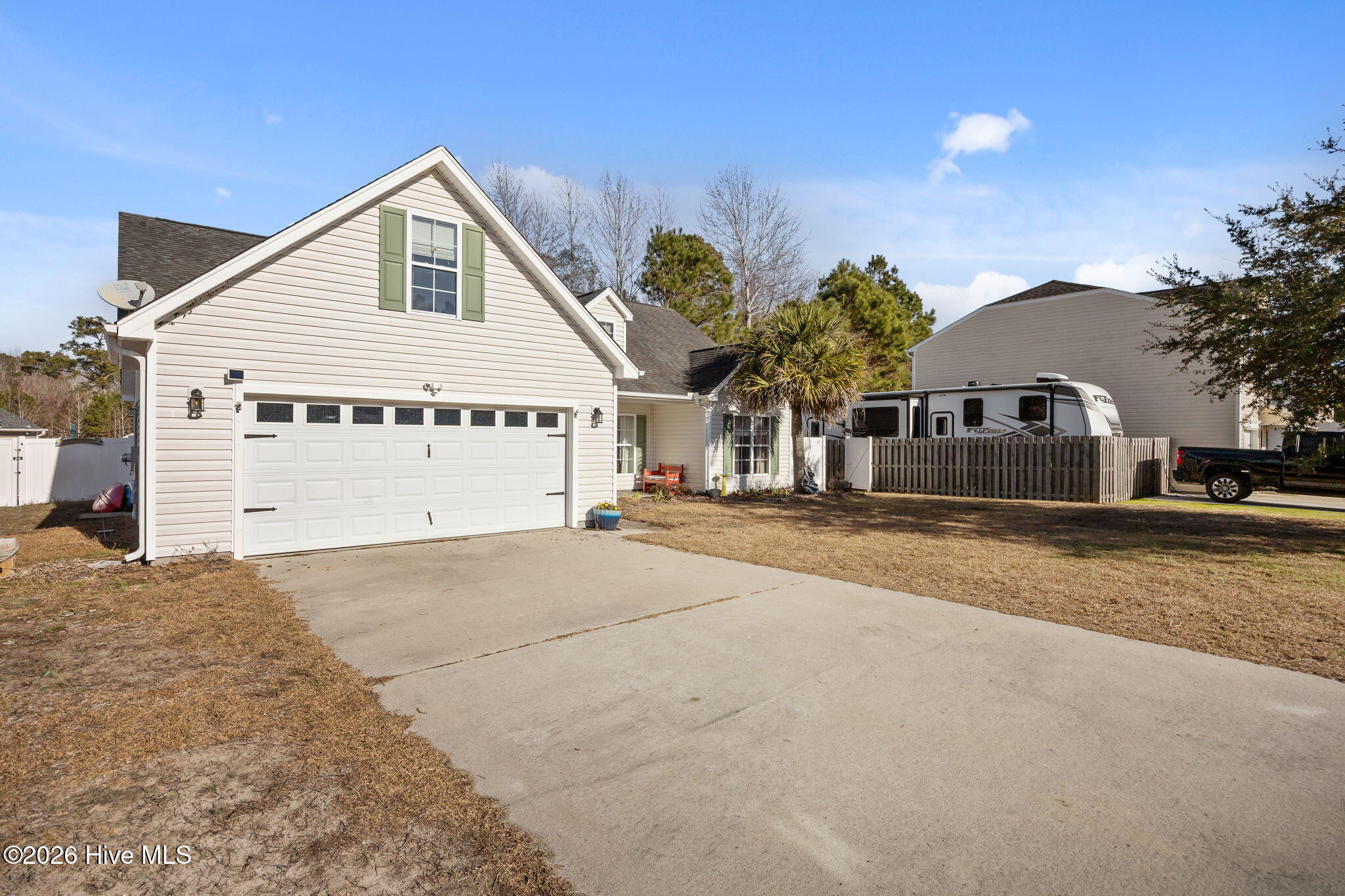 100548073 | Photo 46