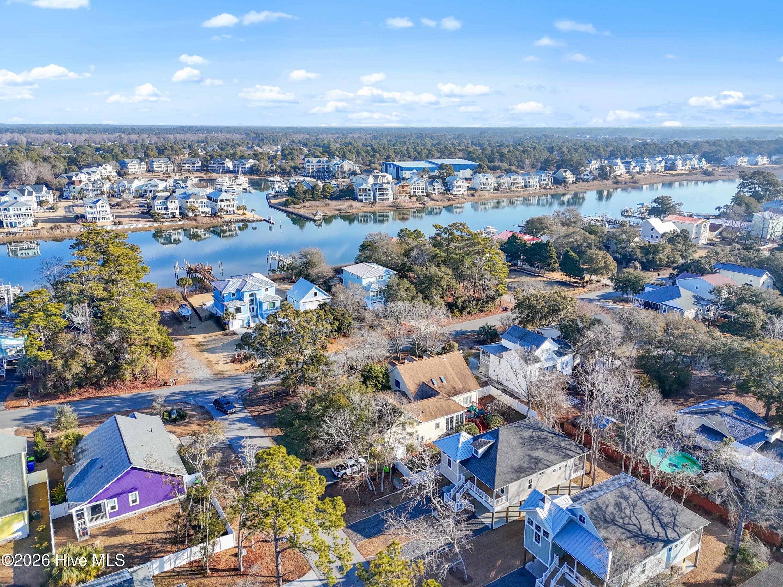 100502885 | Photo 38