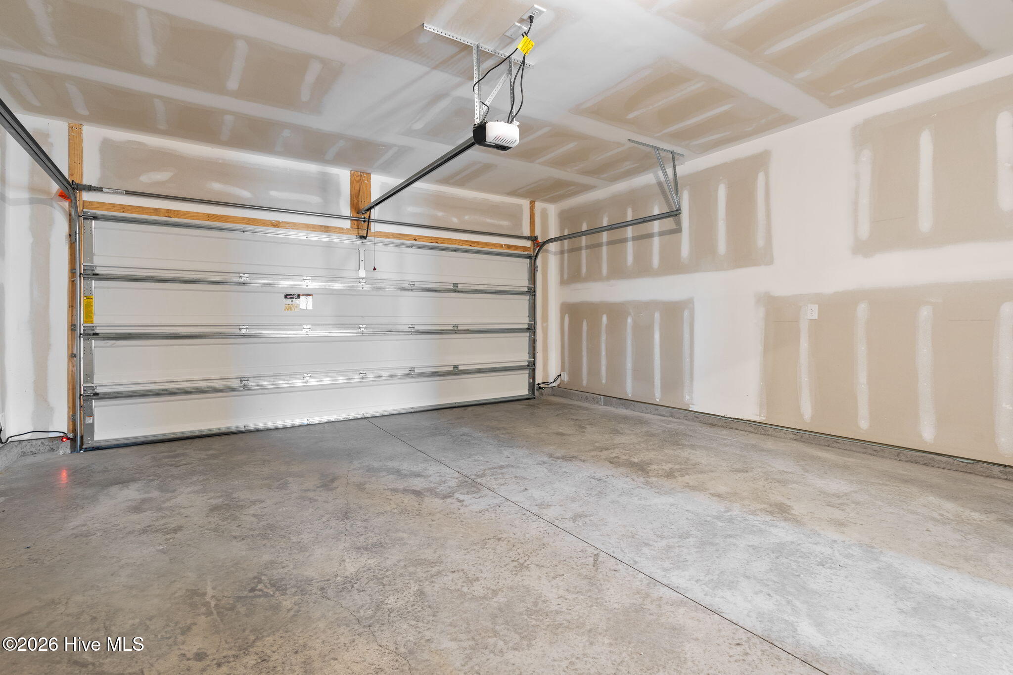 100546266 | Photo 39