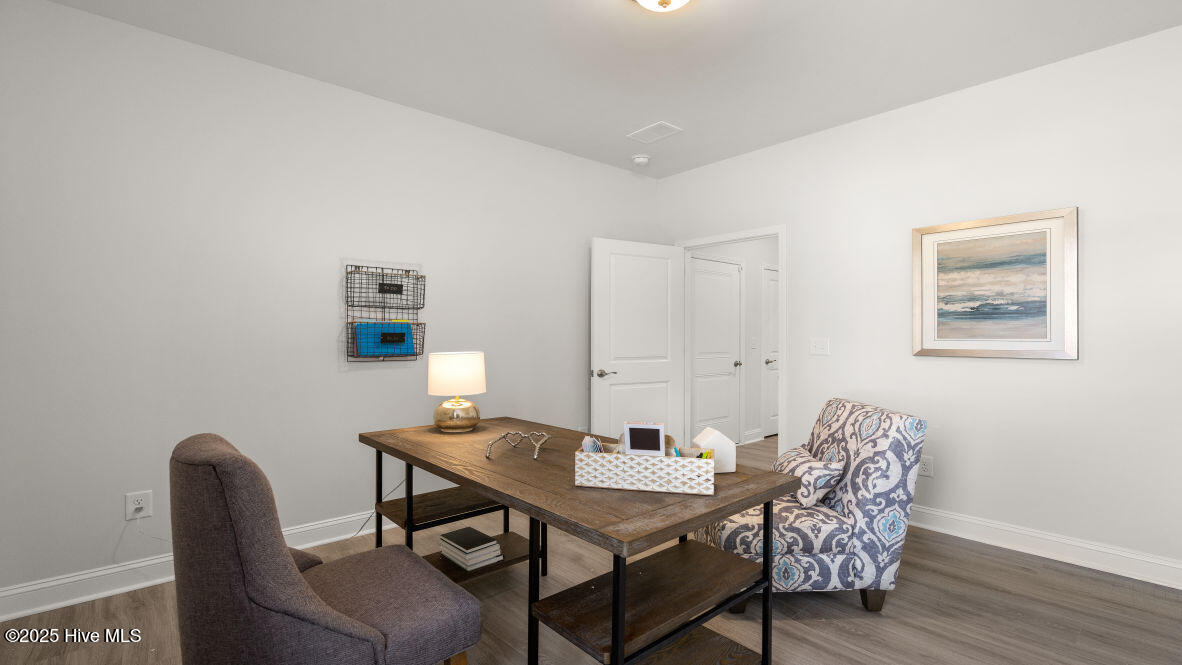 100547990 | Photo 32