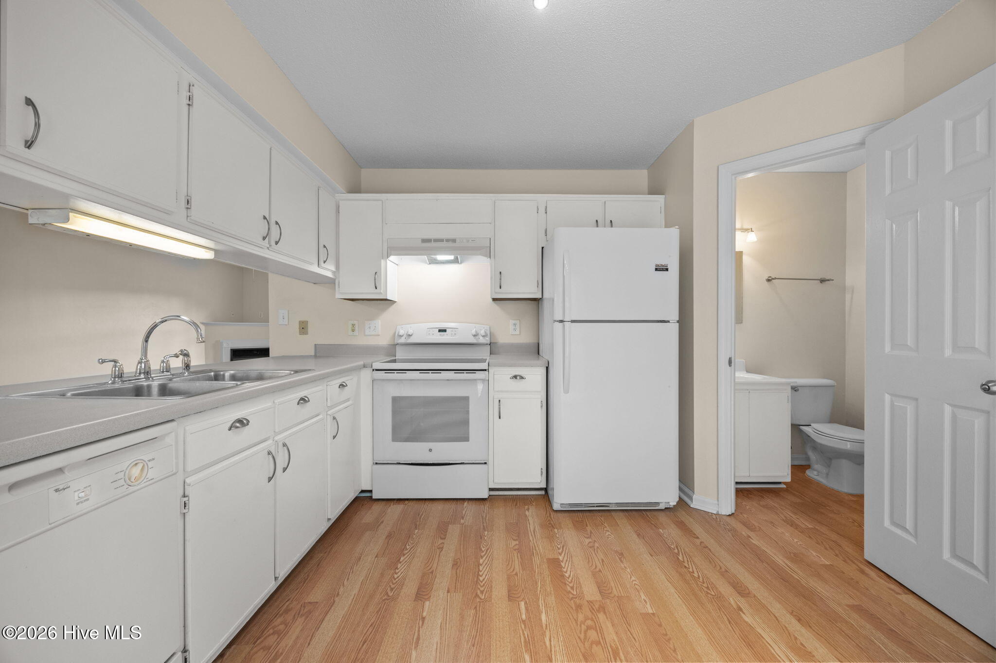 100549500 | Photo 19