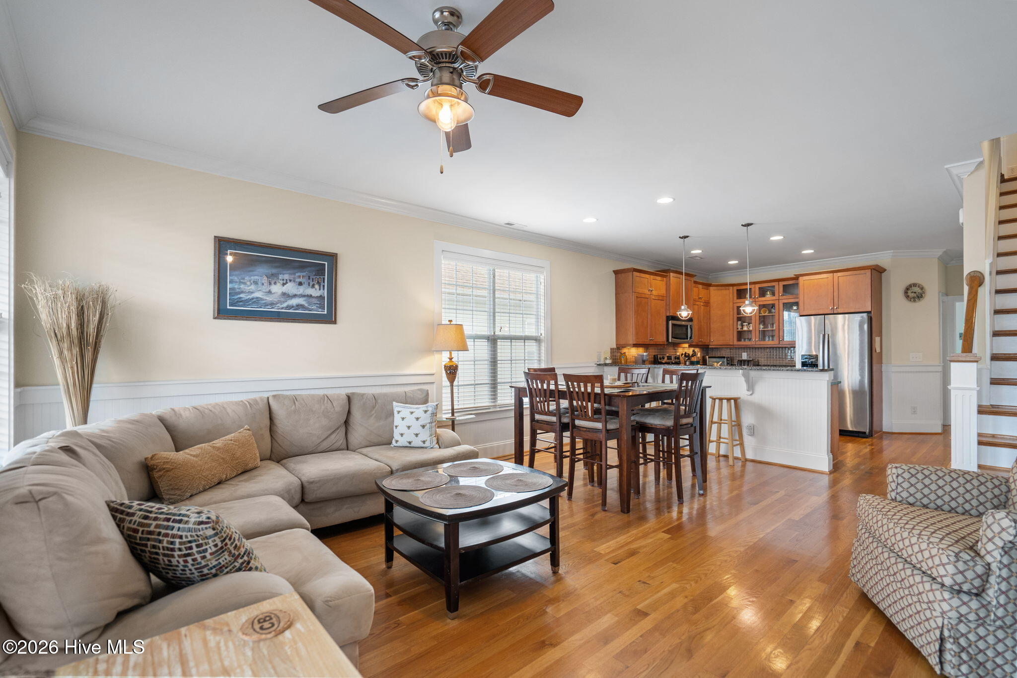 100561147 | Photo 21