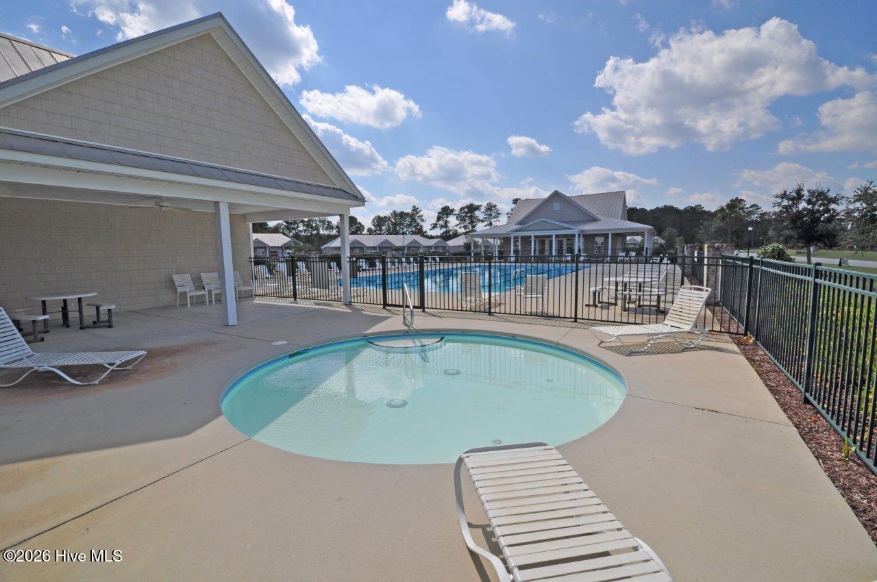 100553723 | Photo 47