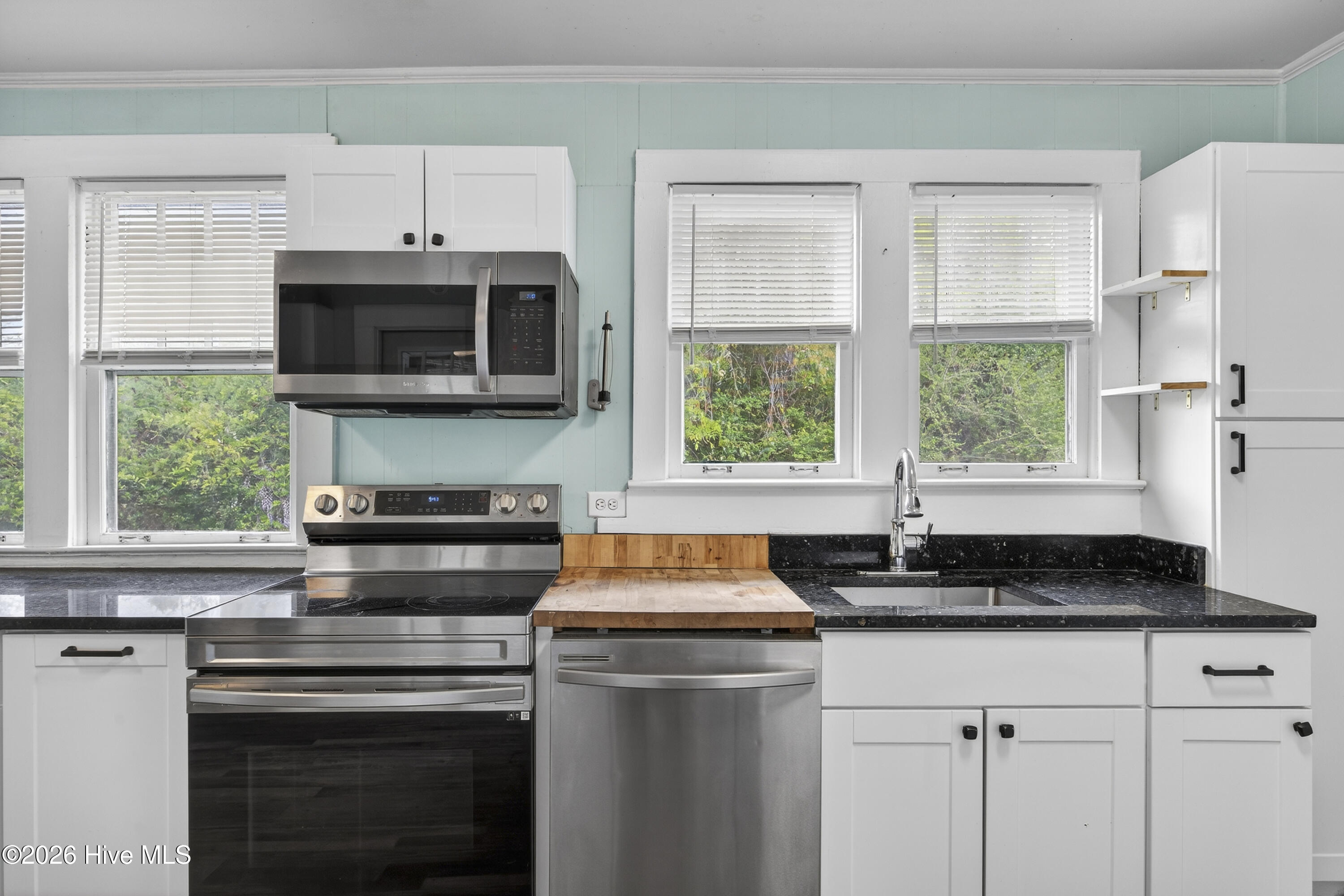 100564526 | Photo 24