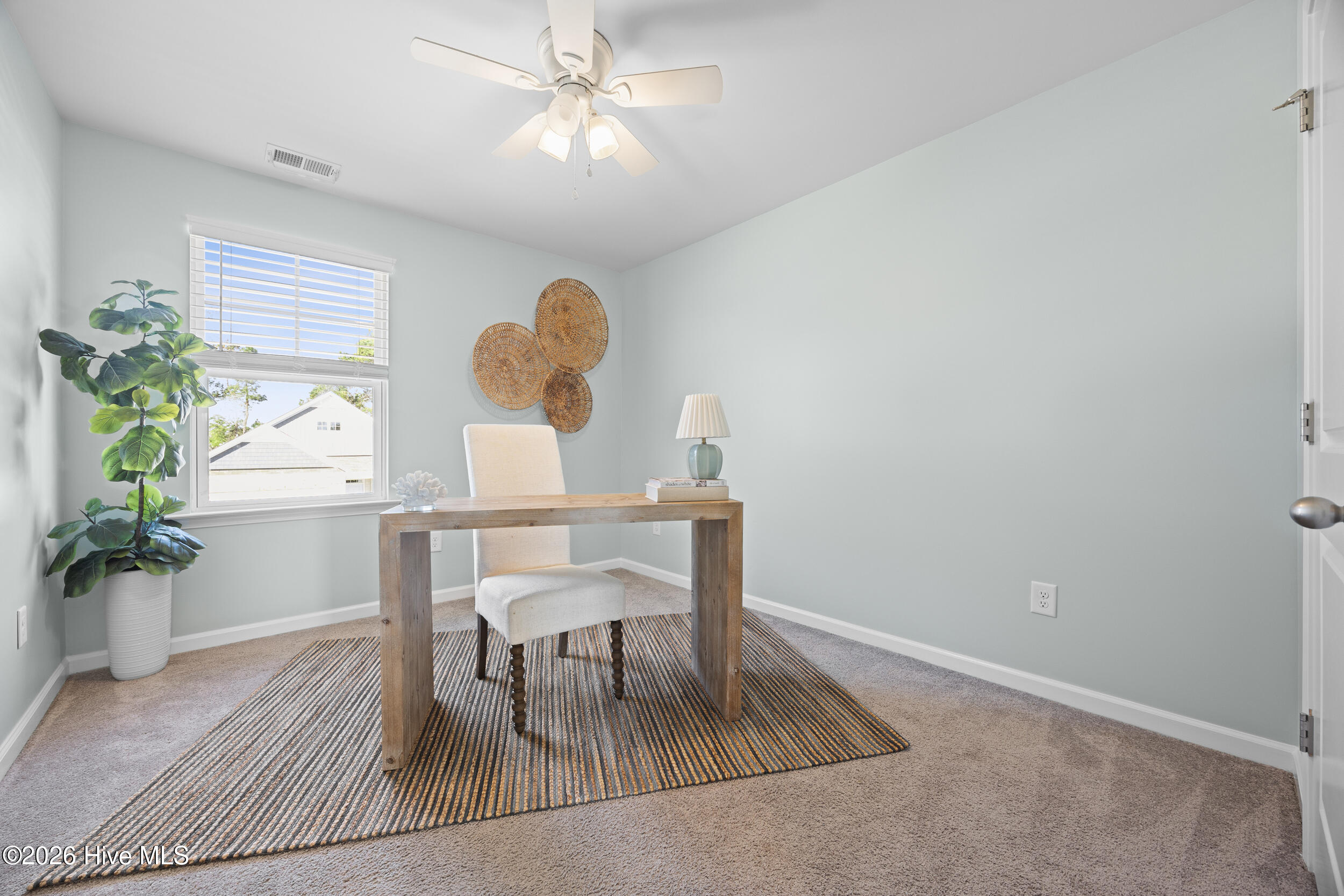 100561836 | Photo 22