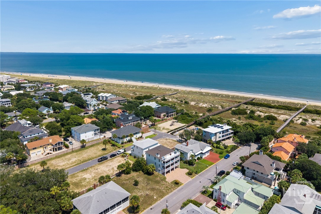 3rd image of 10 8Th St, Tybee Island, GA 31328 | MLS# SA362790