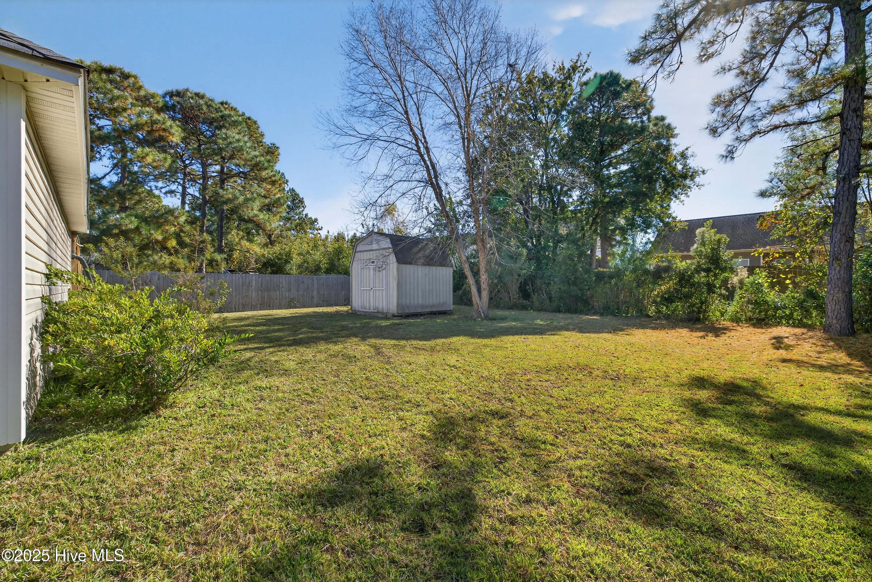 100541266 | Photo 22