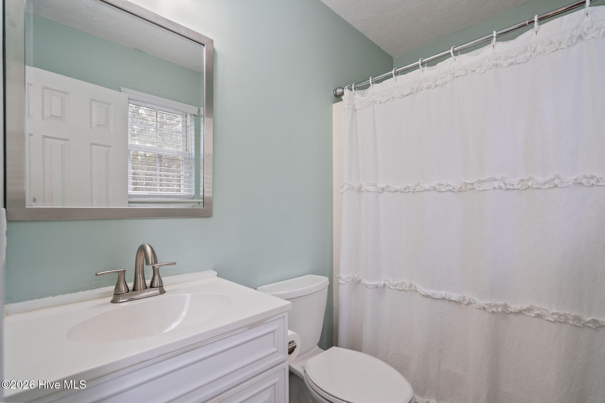 100558103 | Photo 36