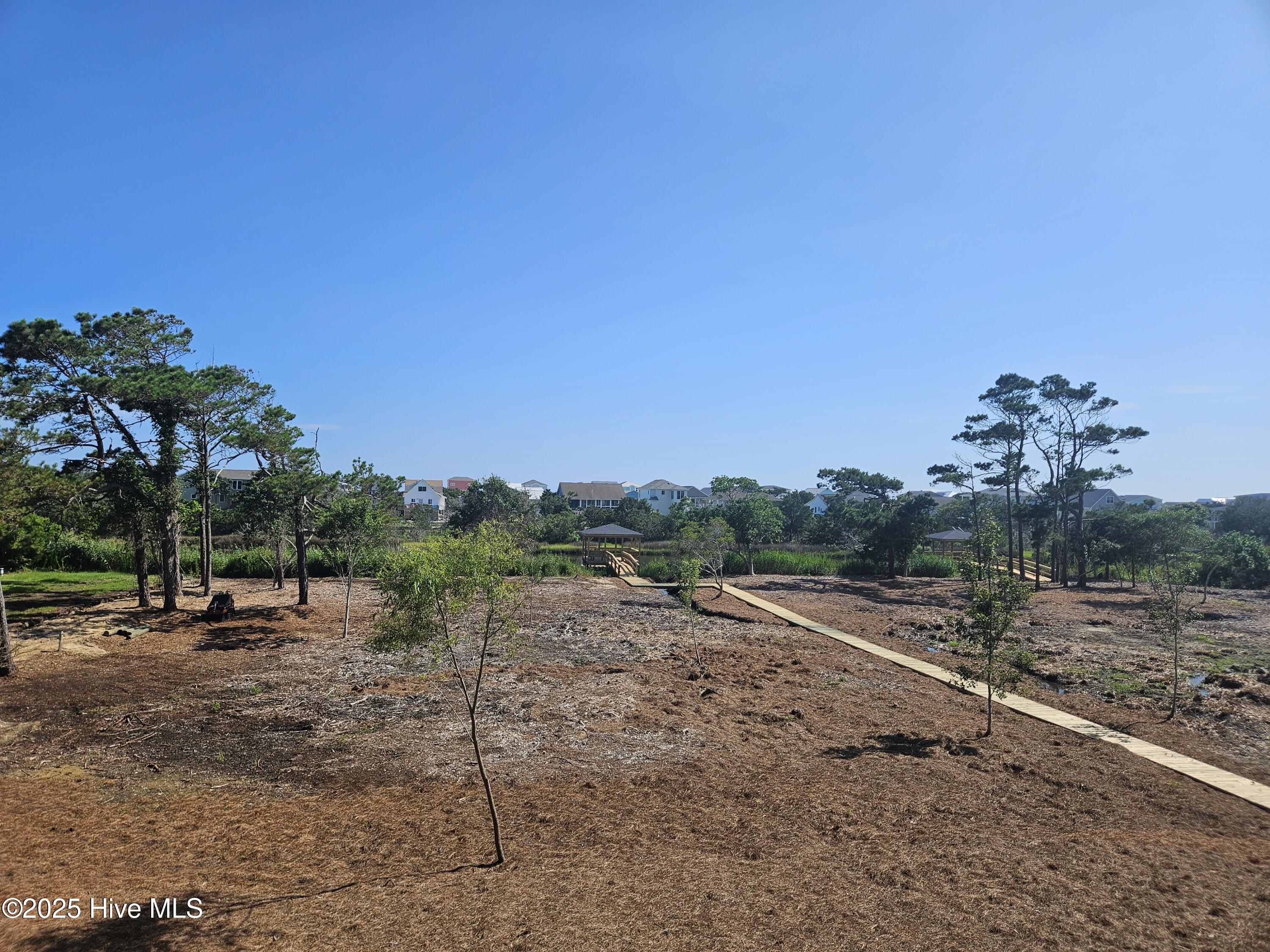 100520602 | Photo 42