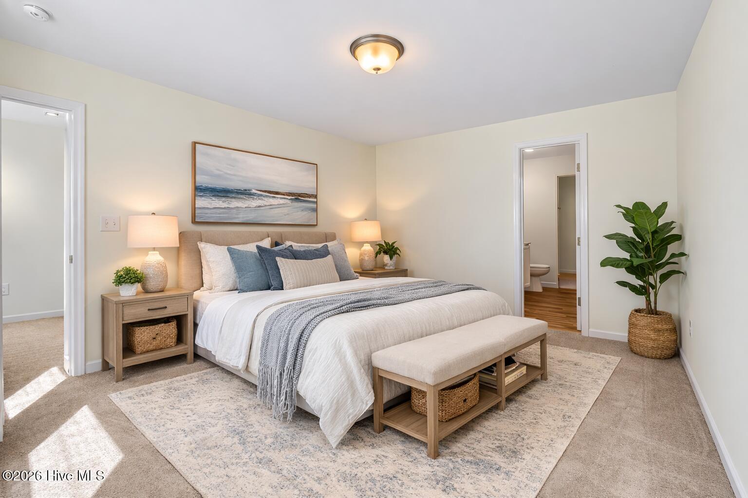 100540215 | Photo 19