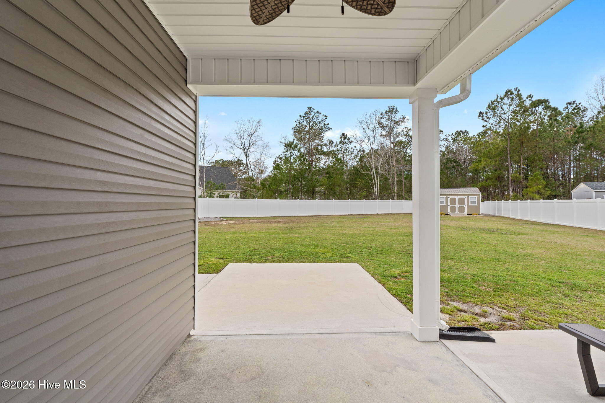 100559689 | Photo 29