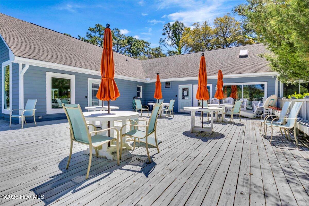 100565920 | Photo 81