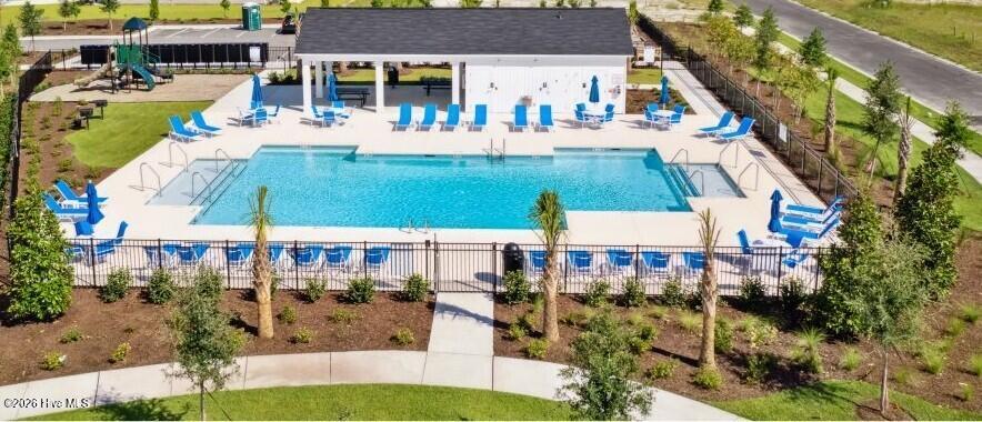 100564971 | Photo 31