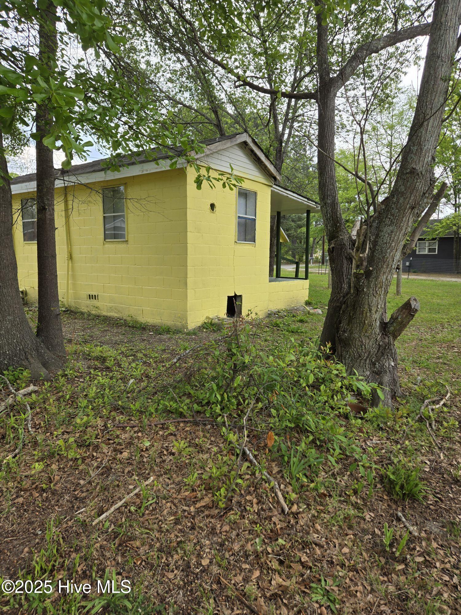 607 Washington Street, Laurinburg, NC, 28352