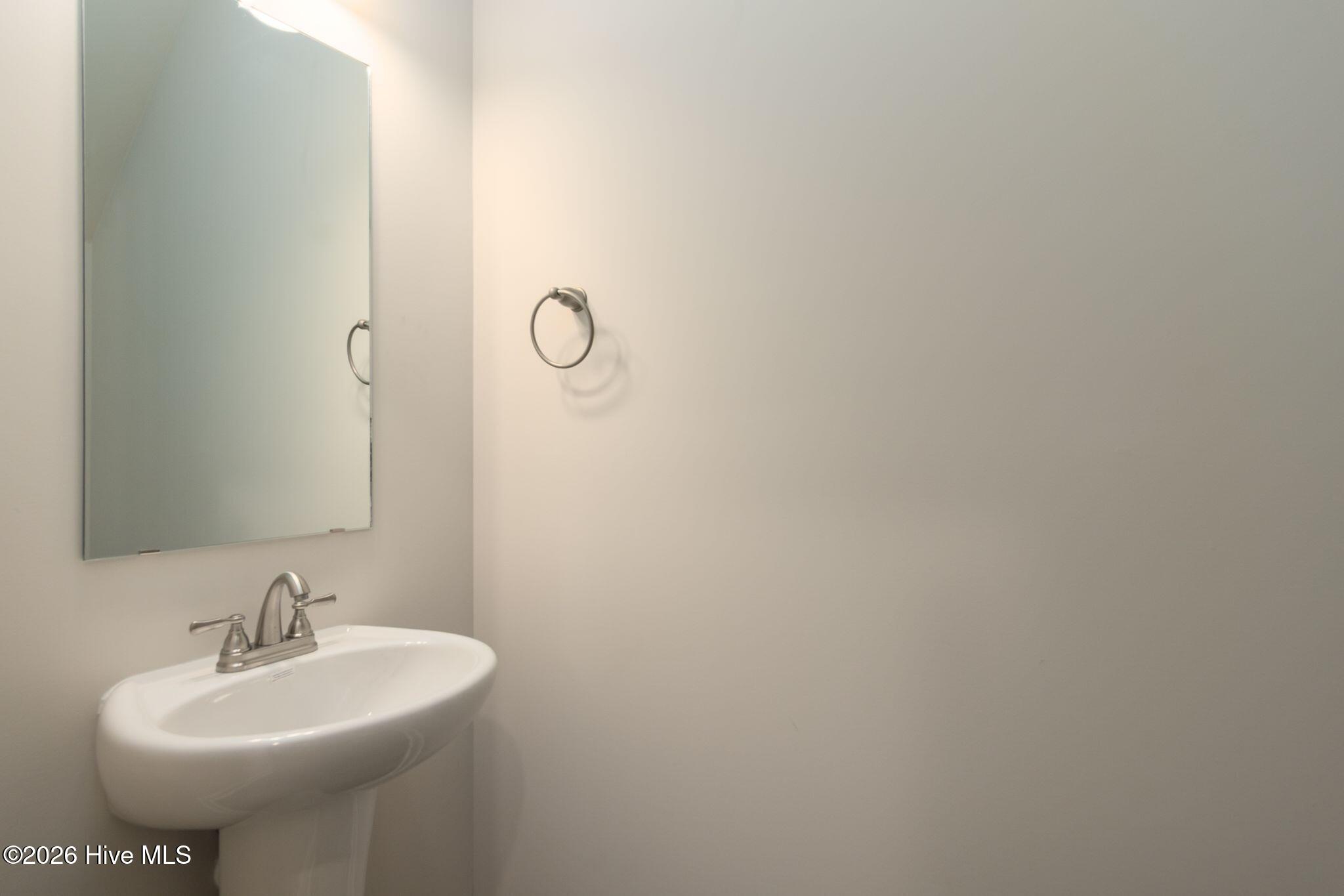 104 Palo Alto Park Drive, Maysville, NC 28555 – photo 10: Half Bathroom