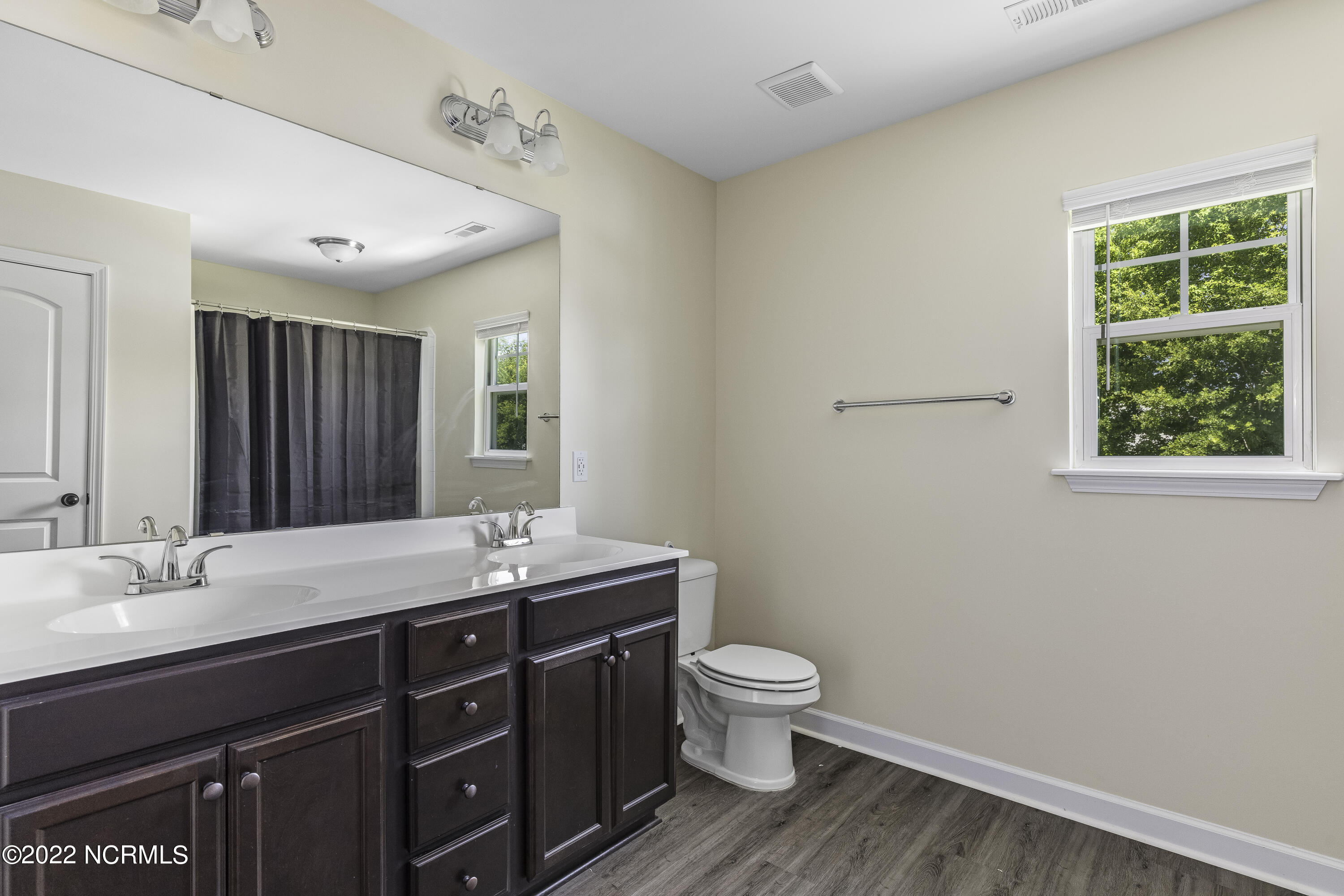 100550224 | Photo 17