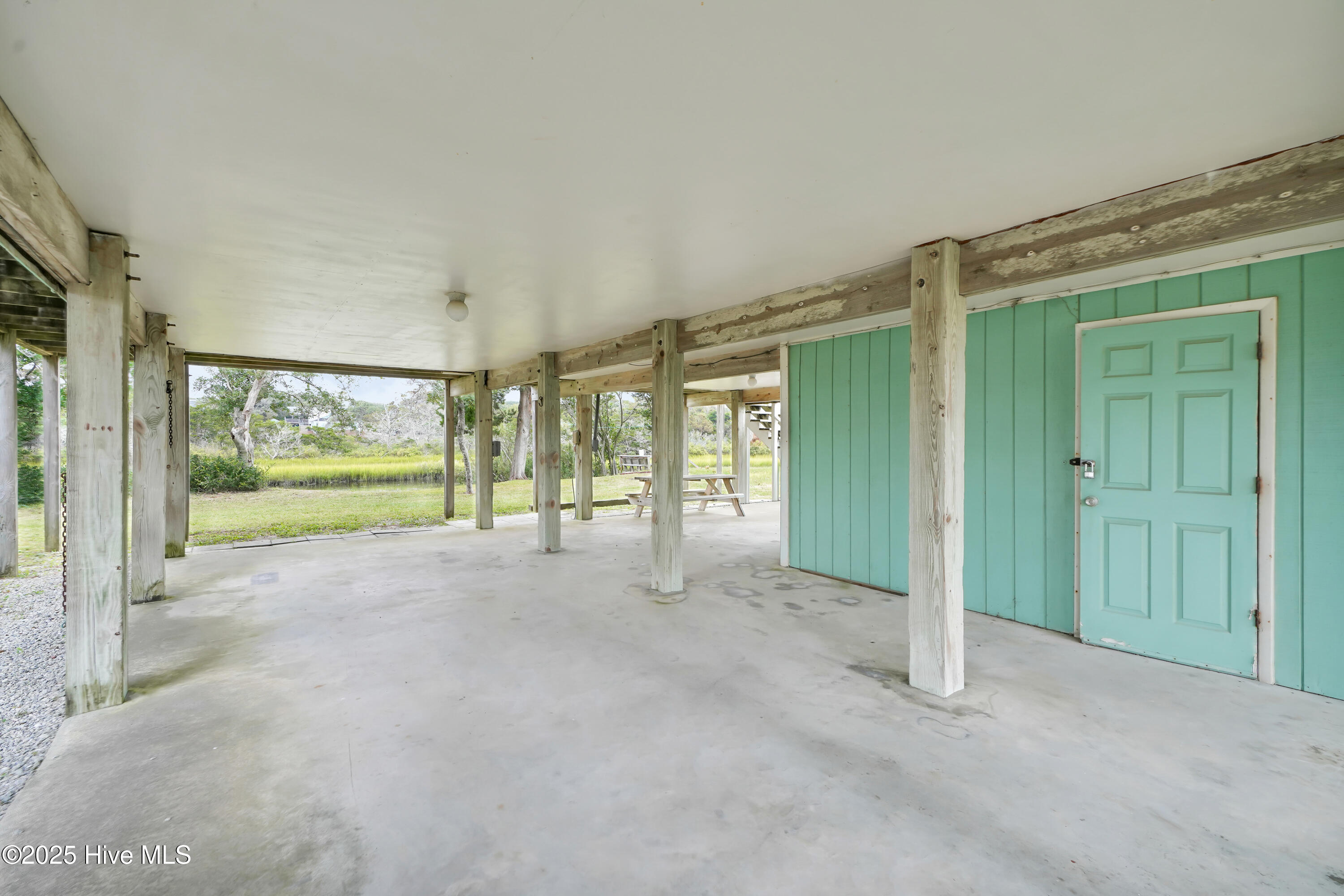 100530451 | Photo 31