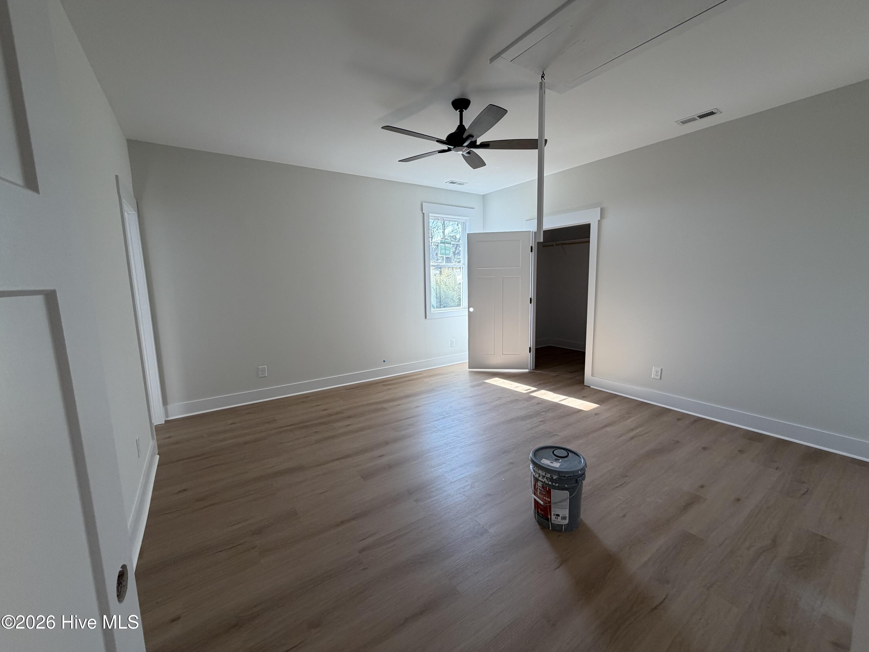 100559607 | Photo 32