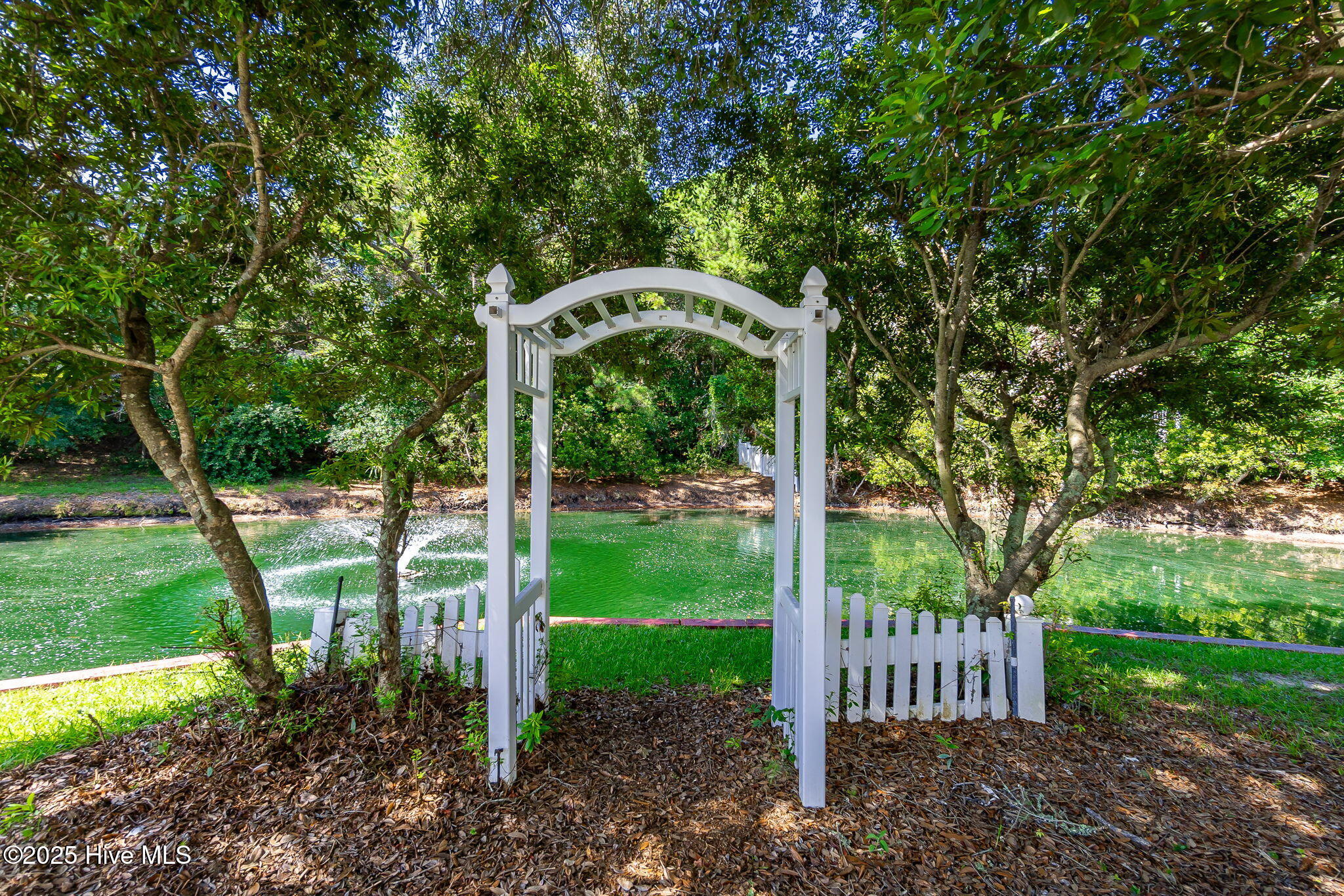 100516943 | Photo 44