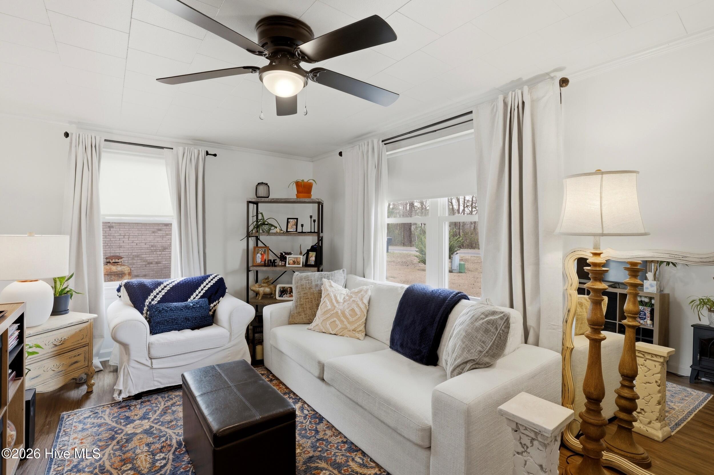 100561311 | Photo 55