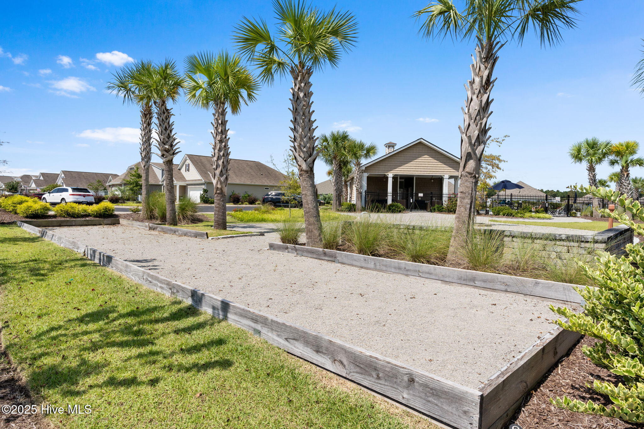 100516285 | Photo 47