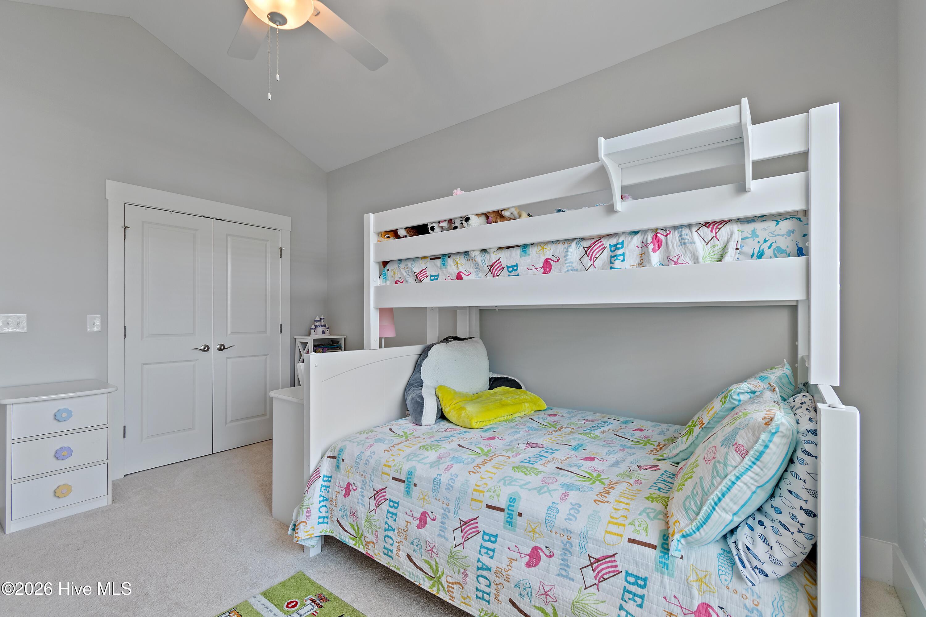 100566064 | Photo 27