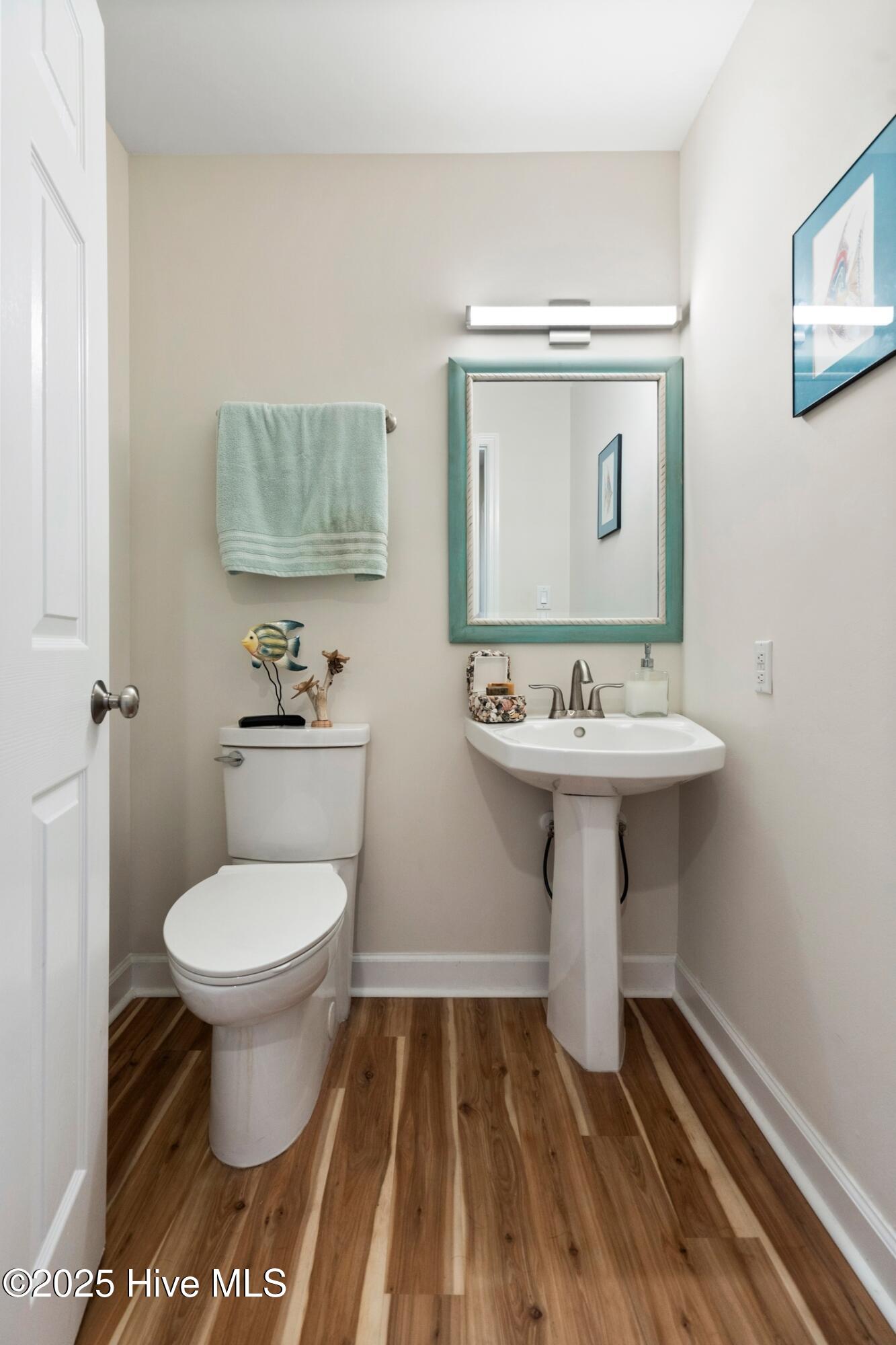 100517106 | Photo 33