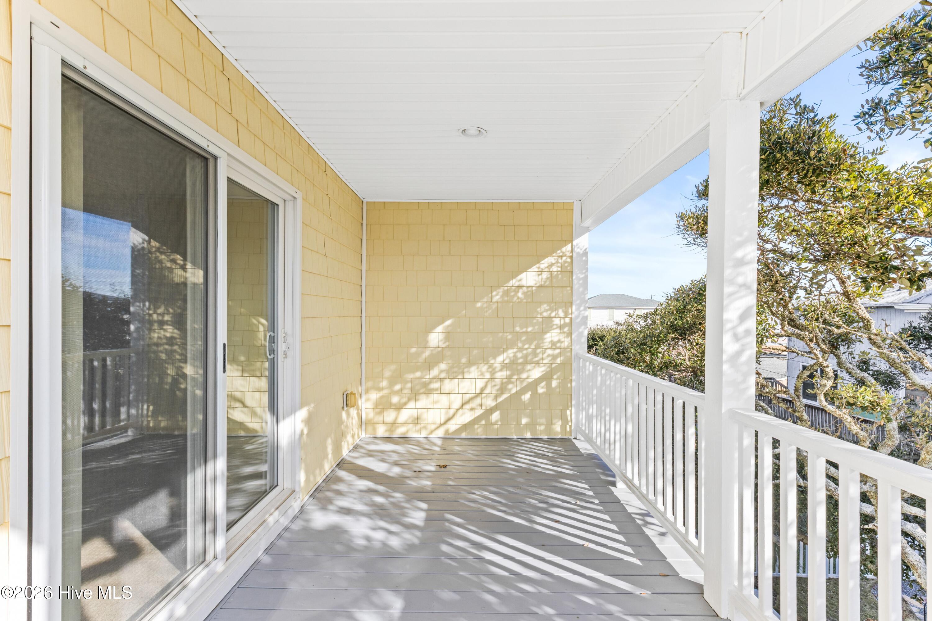 100550926 | Photo 20