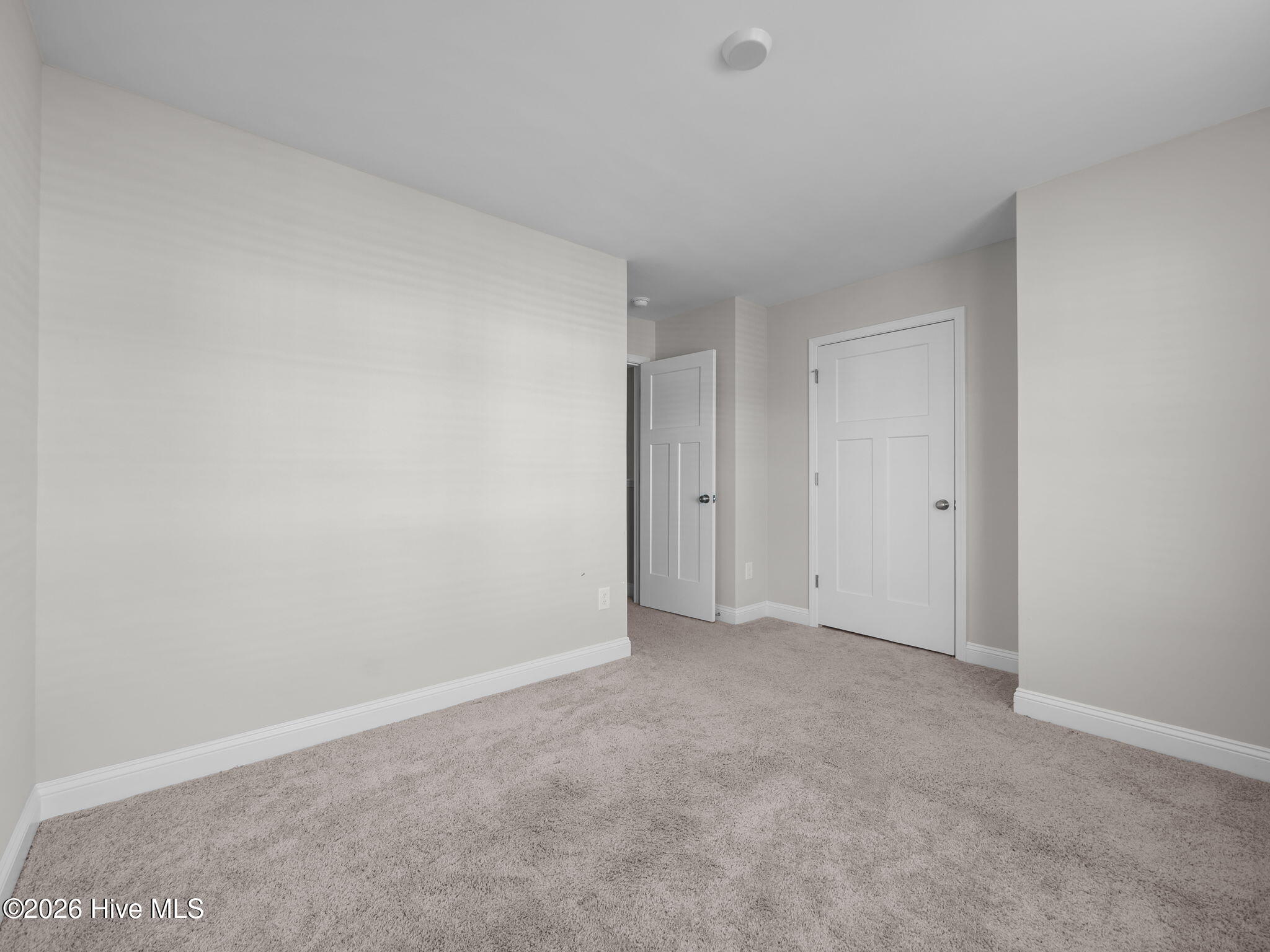 100555227 | Photo 26