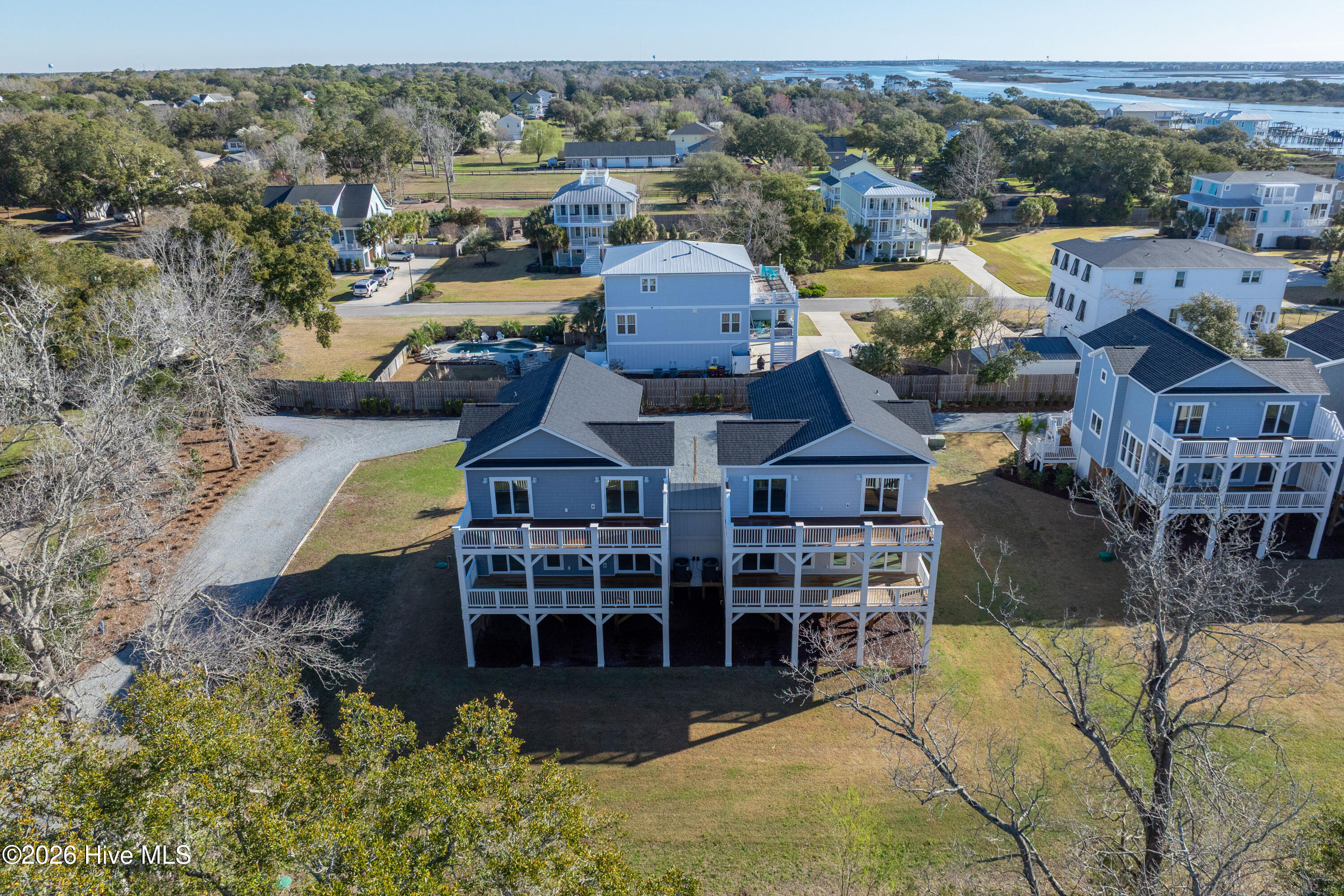 100559746 | Photo 35